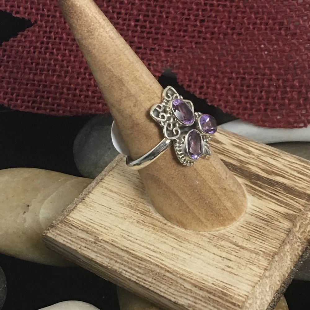 The Unbranded Brand Amethyst Sterling Silver Ring Size 8 Size ONE SIZE - 5 Thumbnail