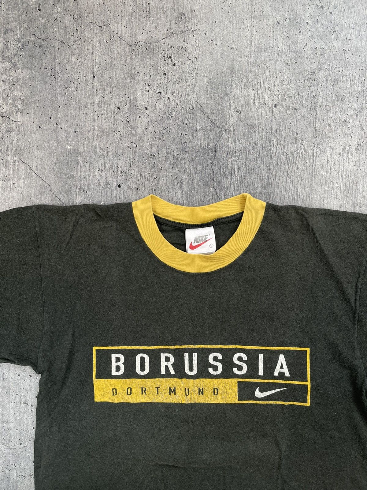 Nike × Vintage Vintage 90s Nike Borussia Dortmund Big Logo T-shirt Size S Size US S / EU 44-46 / 1 - 2 Thumbnail