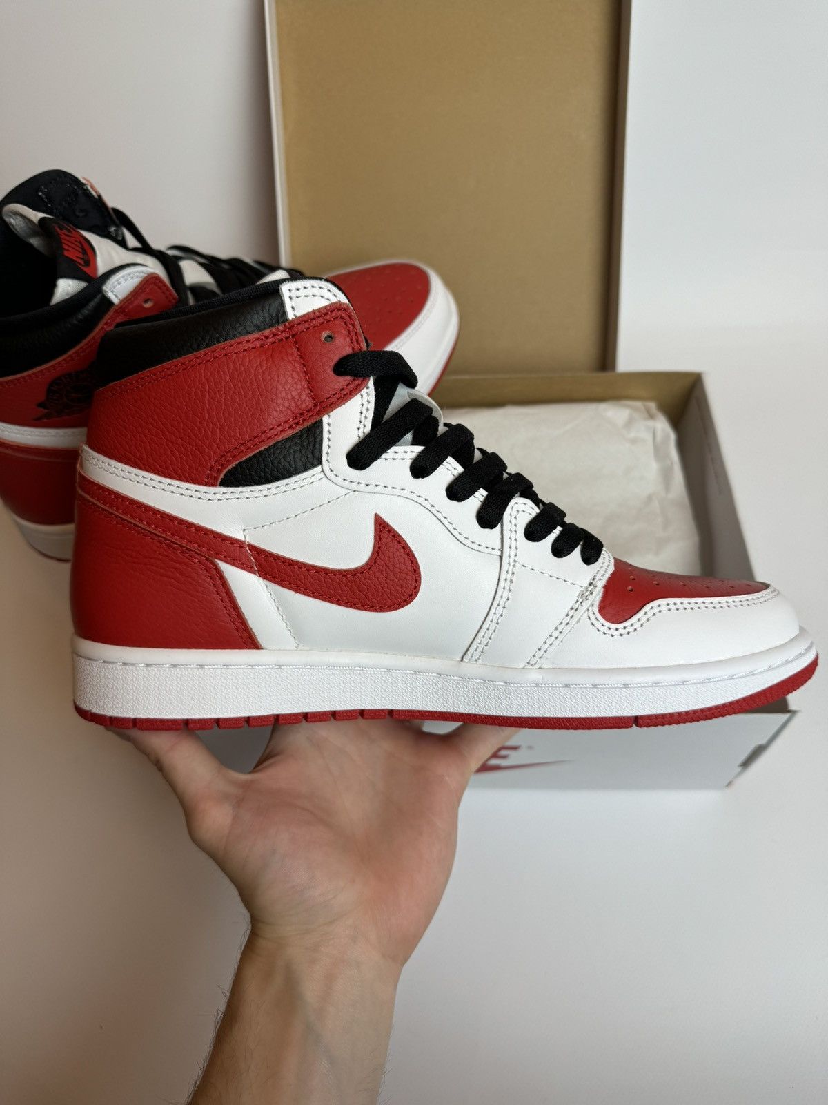 Jordan Brand × Nike New Original Nike Air Jordan 1 Retro High Og(555088 161) Size US 9 / EU 42 - 2 Thumbnail