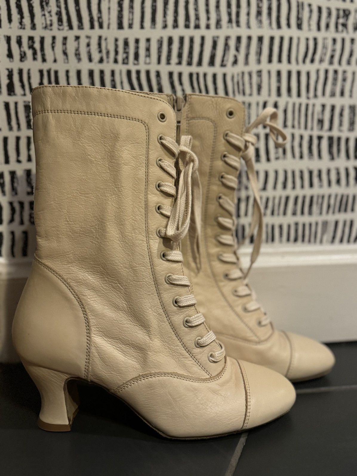 Other New RUMPF The Cambridge Boot LeRoi Heel Bixby Beige 7.5 38 Size US 7.5 / IT 37.5 - 1 Thumbnail