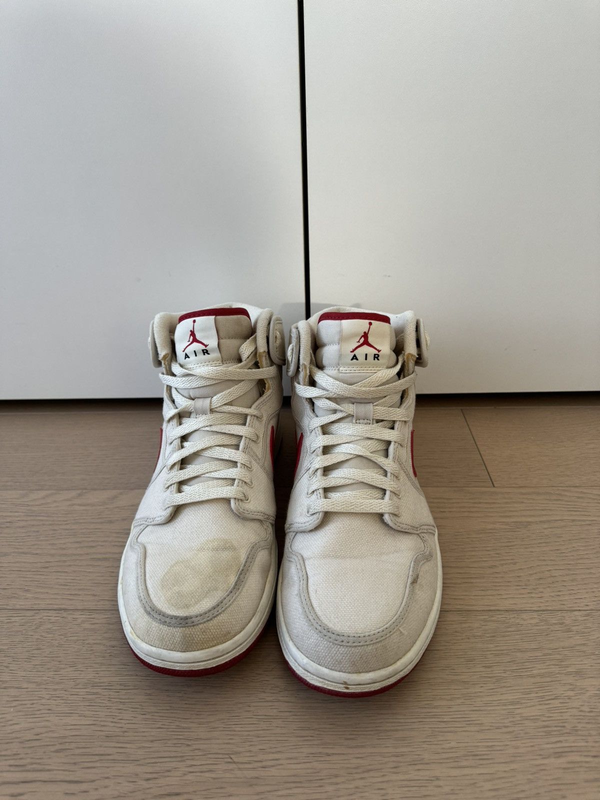 Jordan Brand 2010 Jordan 1 AJKO Vintage White Red 10 Size US 10 / EU 43 - 2 Thumbnail
