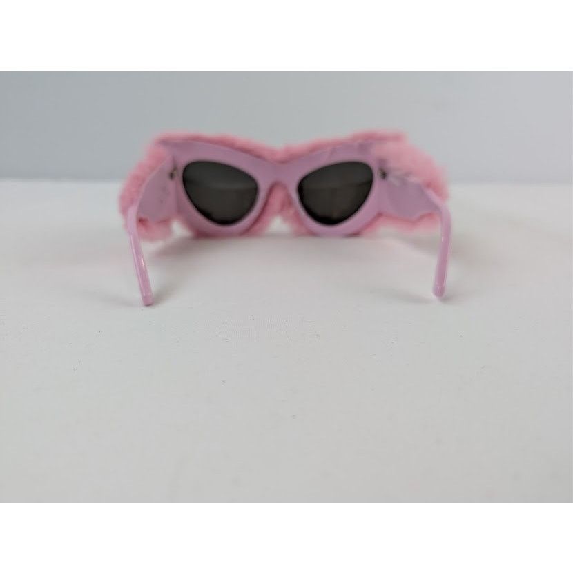 Balenciaga o1rshd1 Size: OS / Furry Sunglasses in Pink Size ONE SIZE - 7 Thumbnail