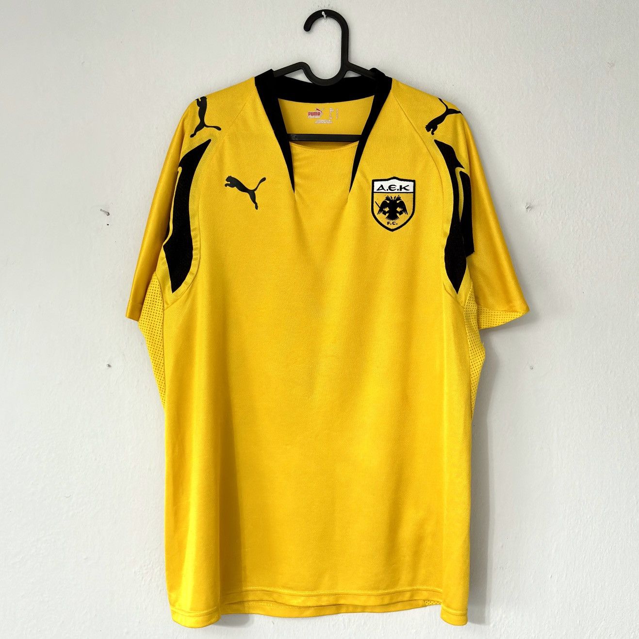 Puma × Vintage 2007 2008 AEK Athens Greece Puma Home Soccer Jersey Shirt EU Size US L / EU 52-54 / 3 - 2 Thumbnail