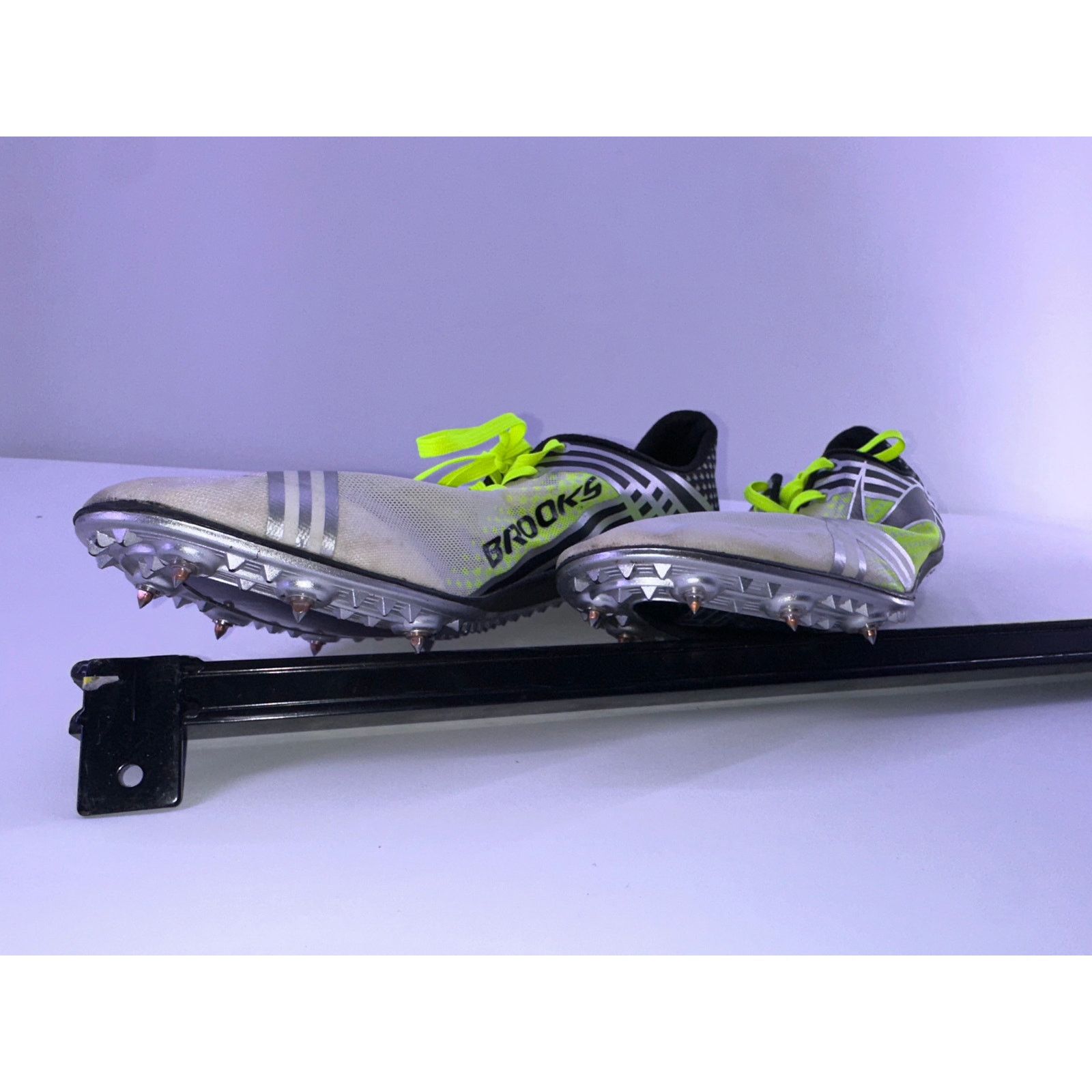 Brooks Brooks Elmn8 Track Spikes Size 11.5 Men’s Size US 11.5 / EU 44-45 - 5 Thumbnail