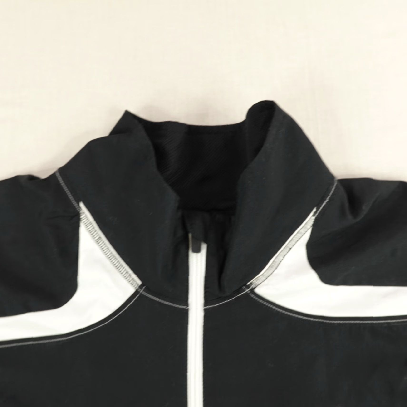Adidas Adidas Jacket Mens Large Black Windbreaker Zip Full Zip Sports Outdoor Athleisure Soccer Running Track Pockets Windproof Size US L / EU 52-54 / 3 - 2 Thumbnail