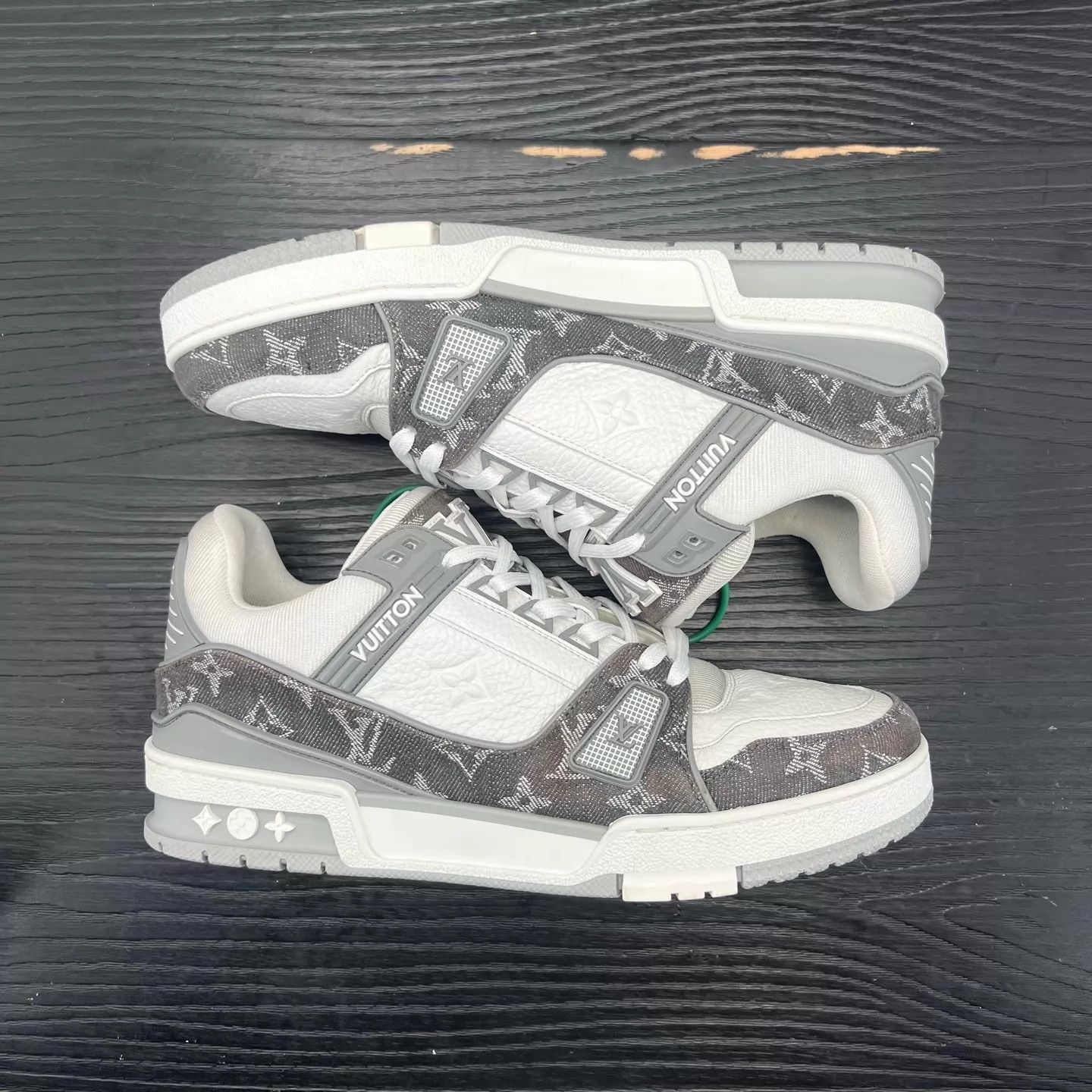 Louis Vuitton lv trainer grey & white denim 6 40 like new Size US 7 / EU 40 - 7 Thumbnail