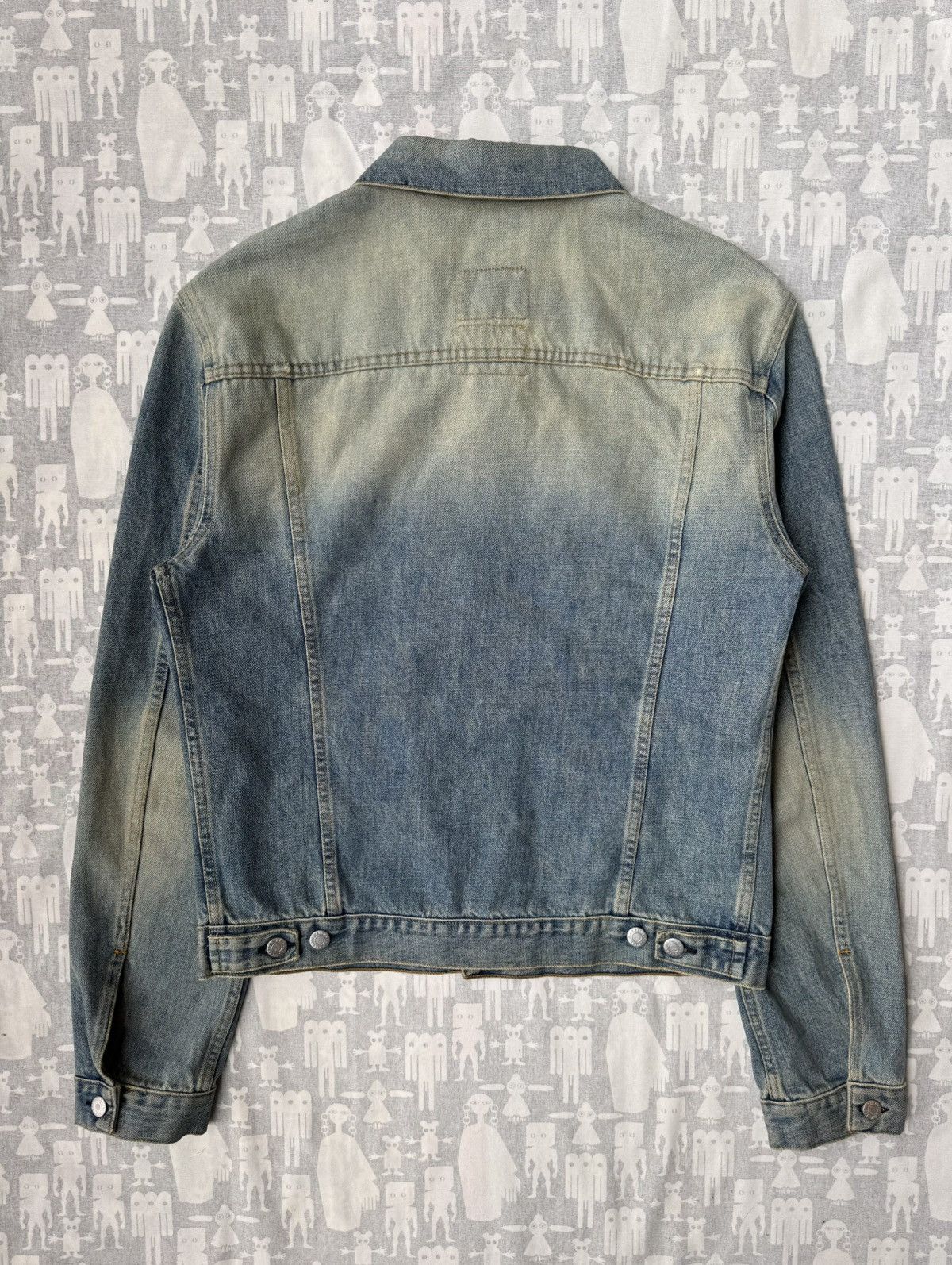 Helmut Lang Helmut Lang 2000's Sanded Denim Type III Trucker Jacket Size US L / EU 52-54 / 3 - 6 Thumbnail