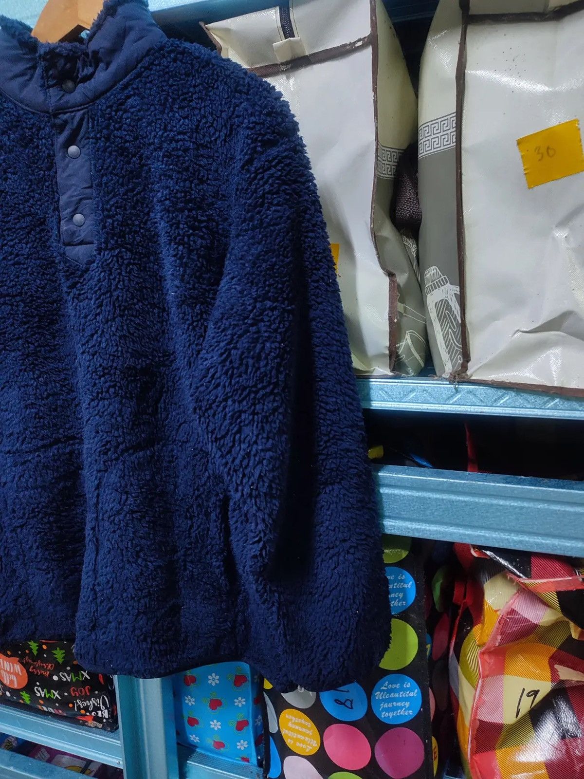 Uniqlo × White Mountaineering UNIQLO x White Mountaineering Fleece Pullover (Navy) Size US M / EU 48-50 / 2 - 3 Thumbnail