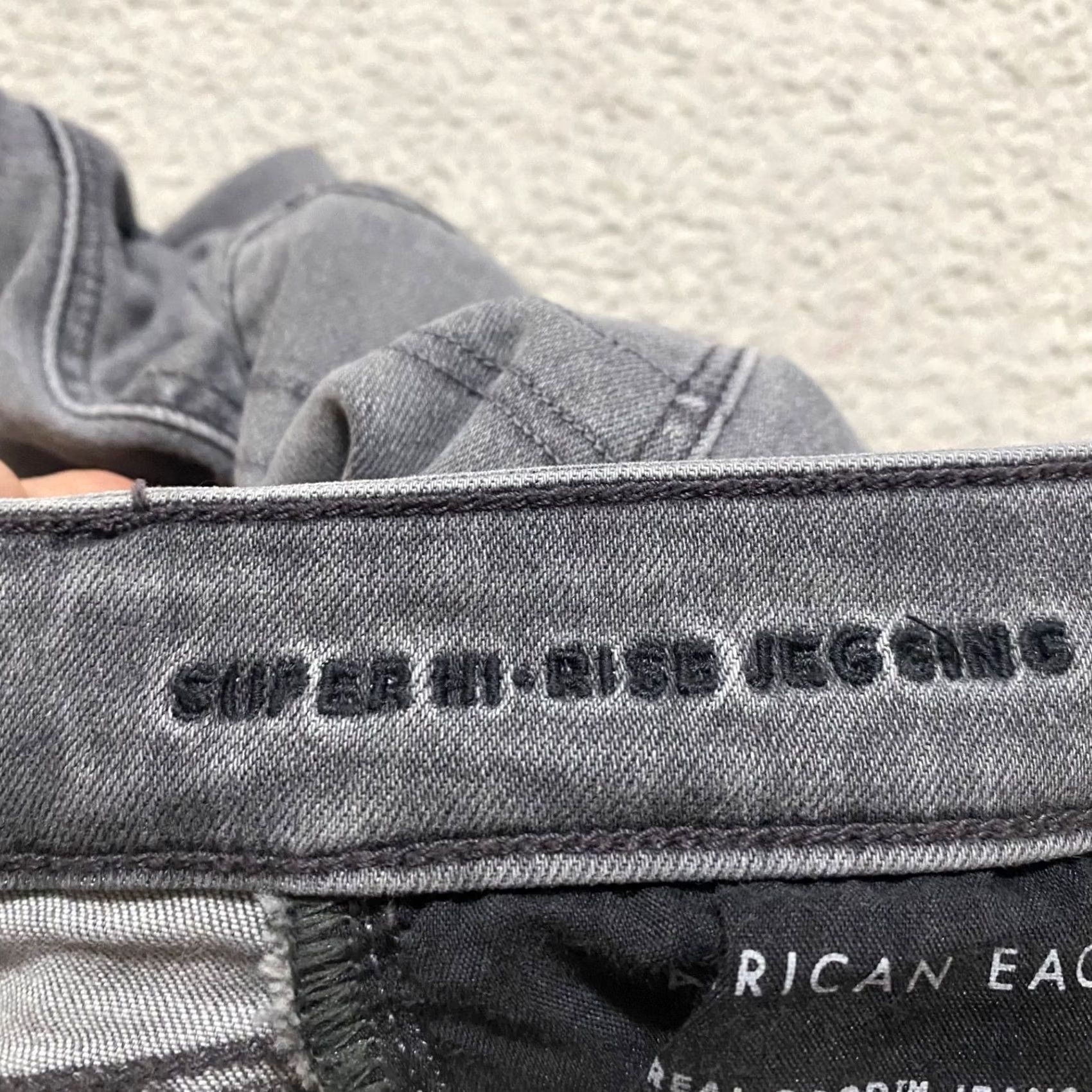 American Eagle Outfitters American Eagle Outfitters Jeans Womens 4 Gray High Rise Jegging Distressed Raw Hem Denim Size 27" / US 4 / IT 40 - 4 Thumbnail