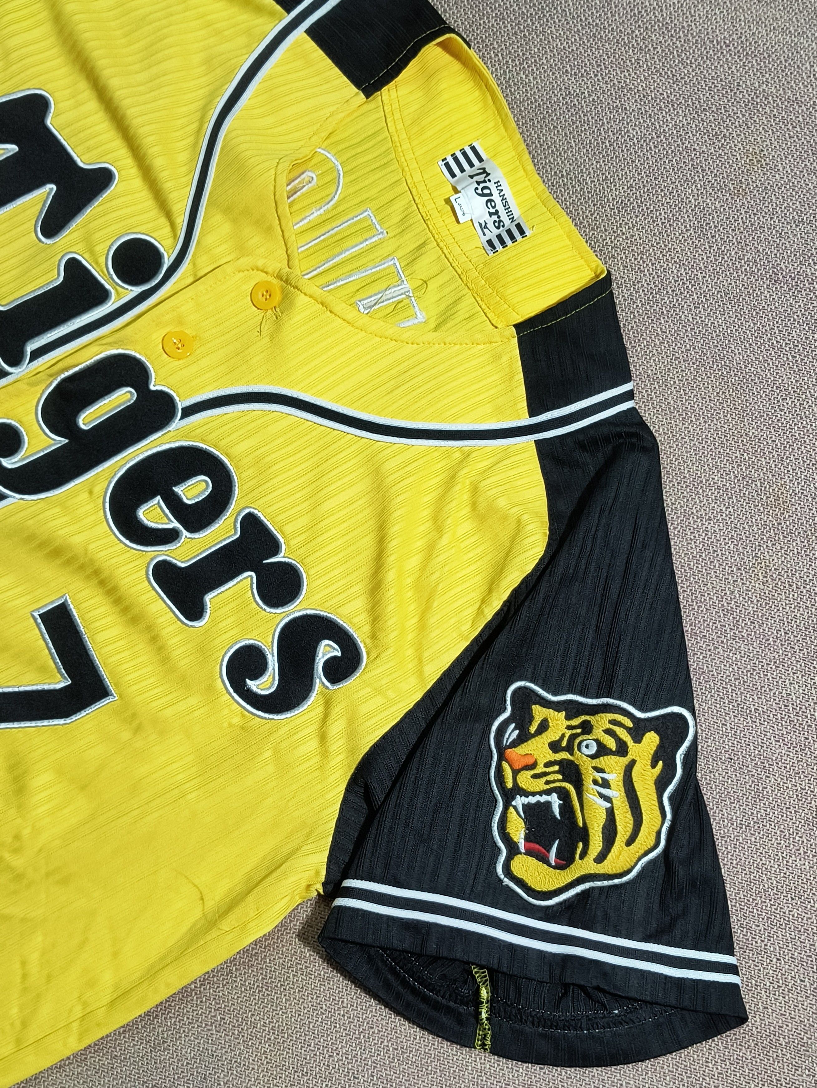Japanese Brand Mizuno Hanshin Tigers #7 Tsuyoshi Nishioka 2013 jersey Size US L / EU 52-54 / 3 - 3 Thumbnail