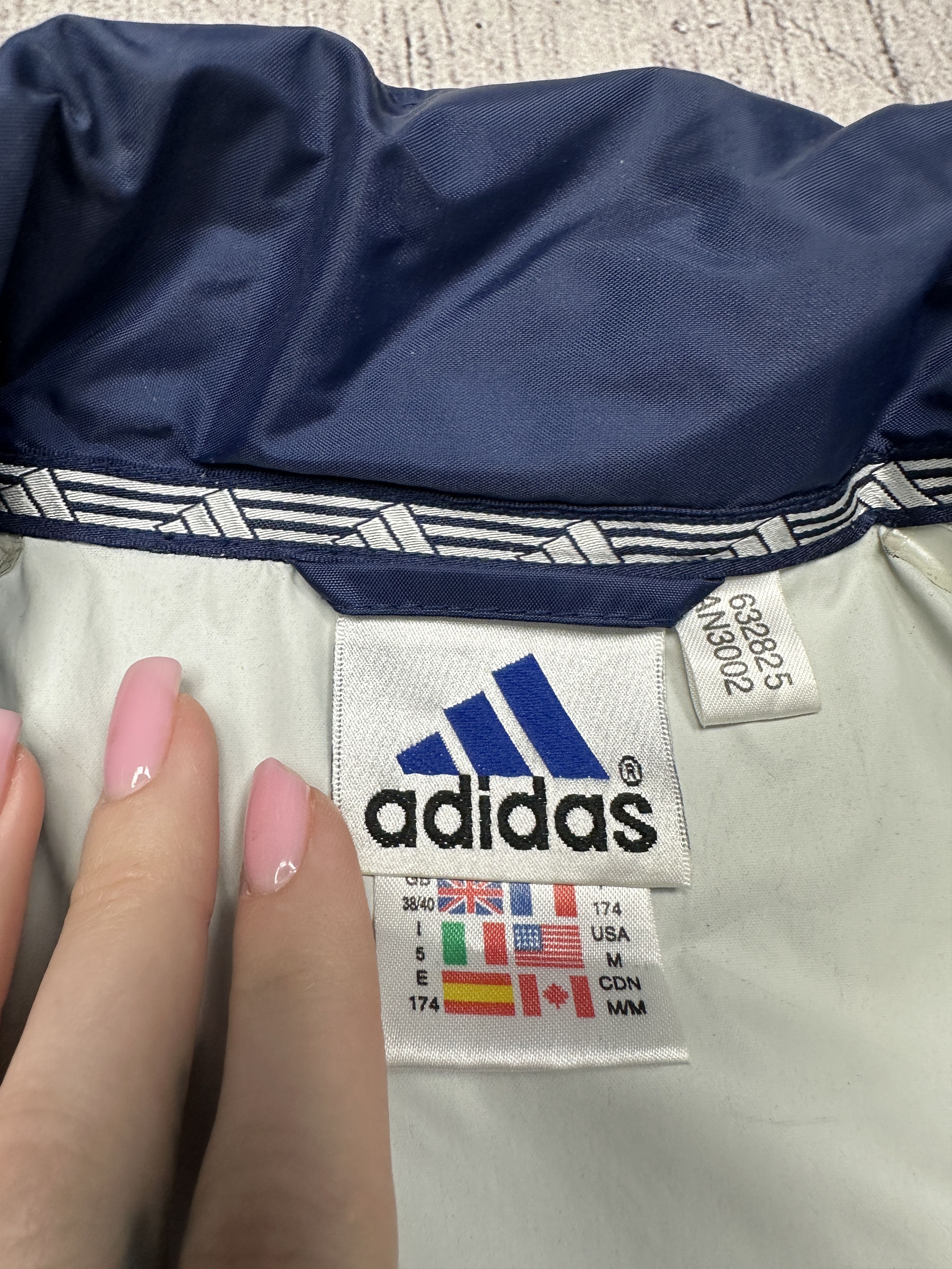 Adidas Adidas 90s Vintage Mens Nylon Jacket Size US M / EU 48-50 / 2 - 4 Thumbnail