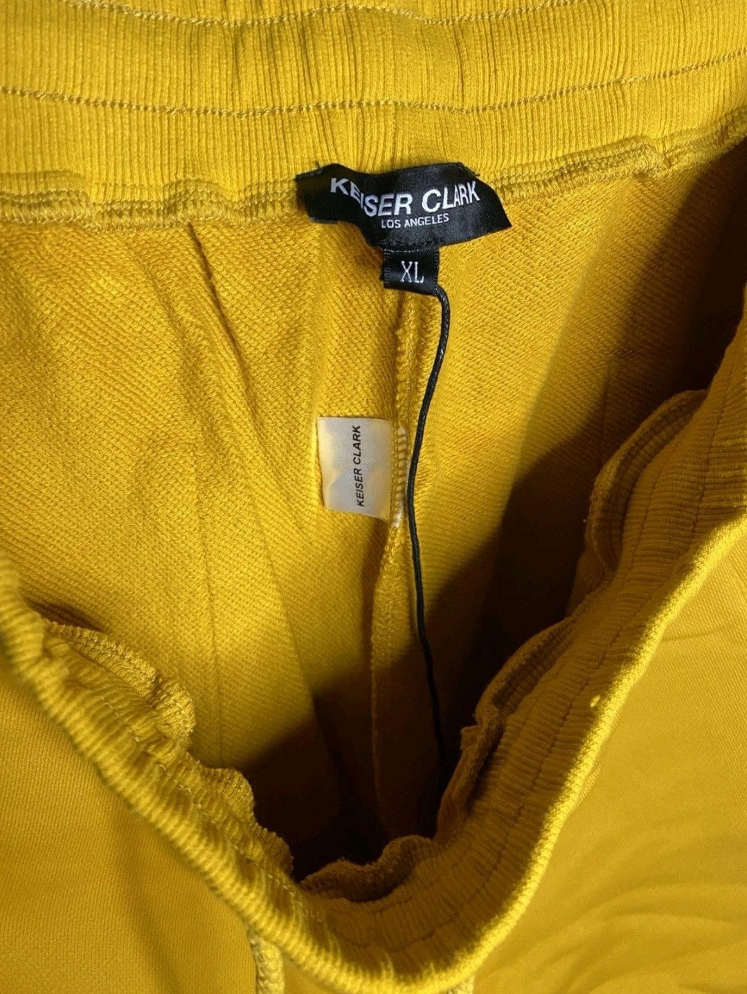 Keiser Clark KEISER CLARK SURFIN' SWEATSHORT CALI YELLOW BLACK Size XL Size US 37 - 4 Thumbnail