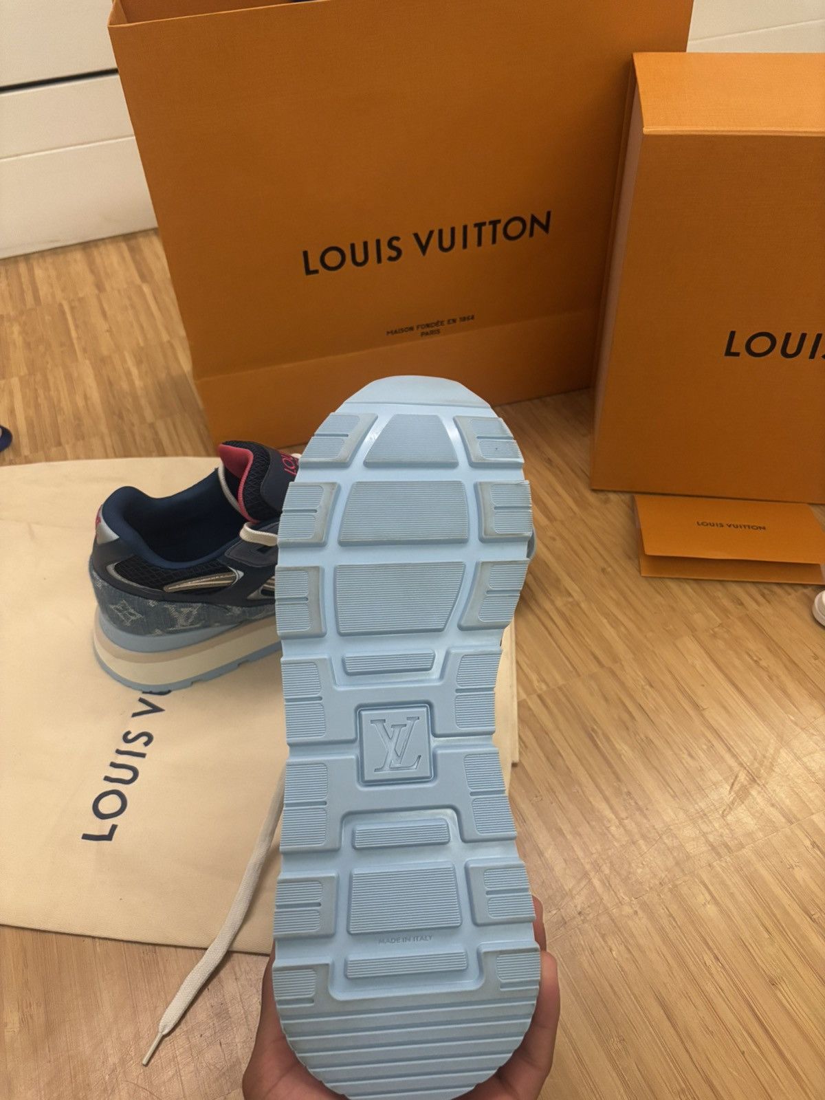 Louis Vuitton Louis Vuitton Run Away Sneaker Limited edition 8.5 US EU 42 Size US 8.5 / EU 41-42 - 5 Thumbnail