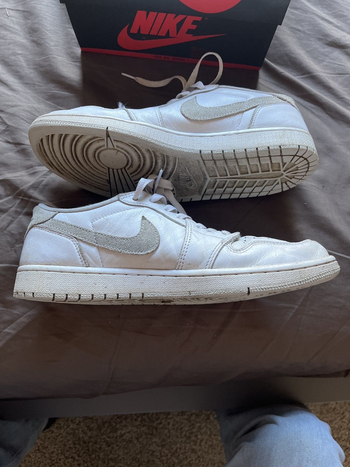 Jordan Brand × Nike Jordan neutral gray 1 lows Size US 10.5 / EU 43-44 - 3 Thumbnail