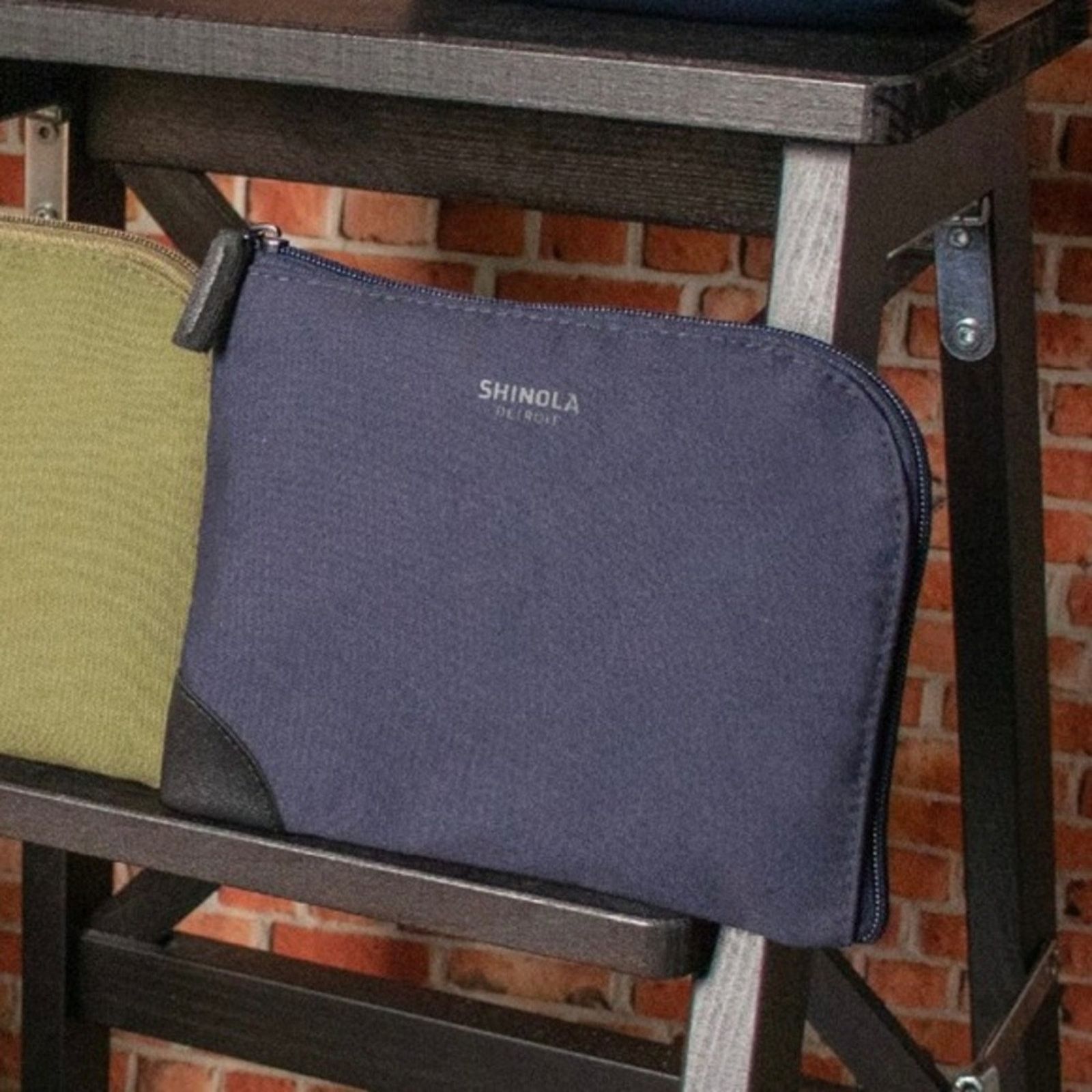 Shinola Shinola x American Airlines Navy Blue Canvas Amenity Kit Bag Size ONE SIZE - 2 Thumbnail