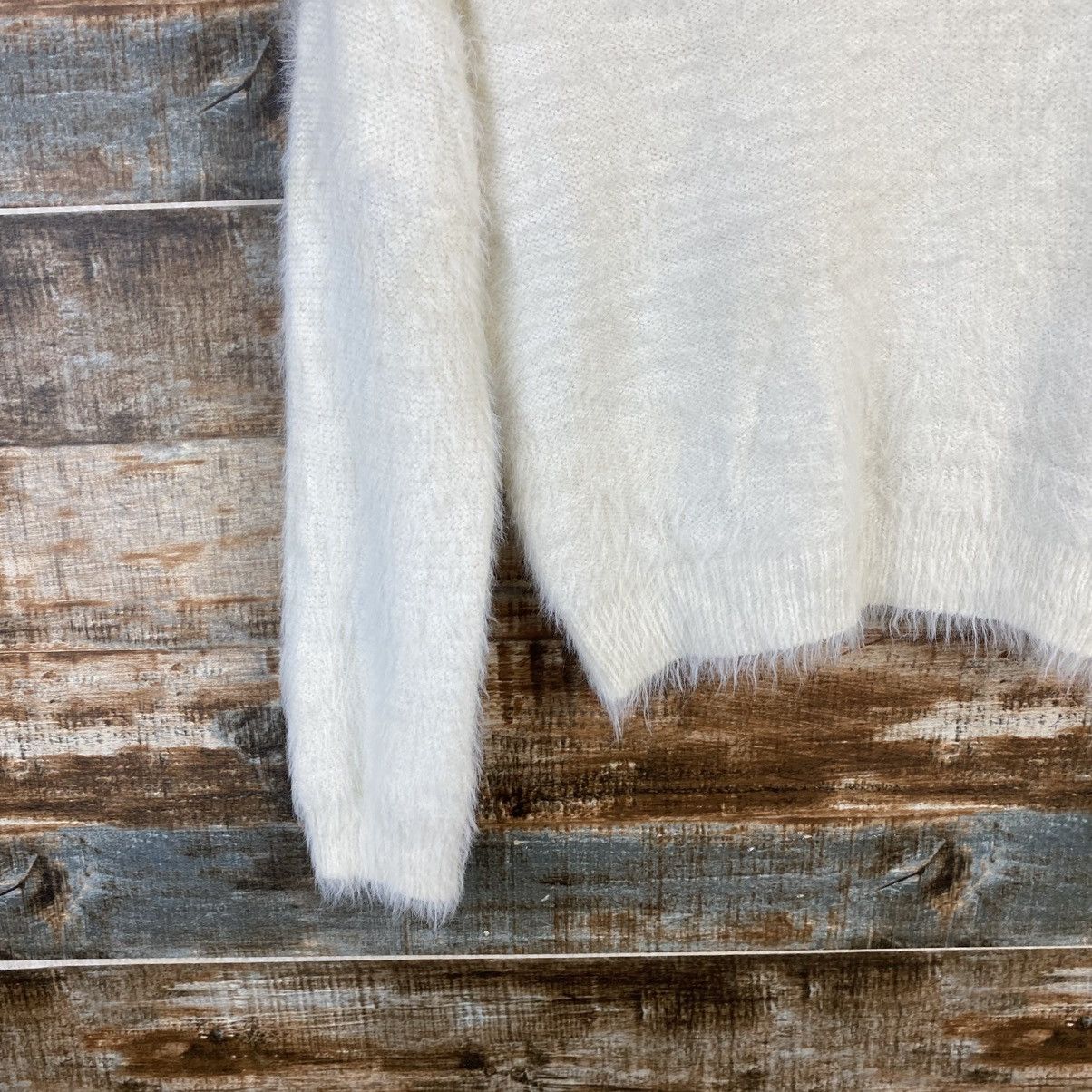 Japanese Brand DL Jayro White fur shaggy Mohair Knitwear #C1149 Size M / US 6-8 / IT 42-44 - 16 Thumbnail