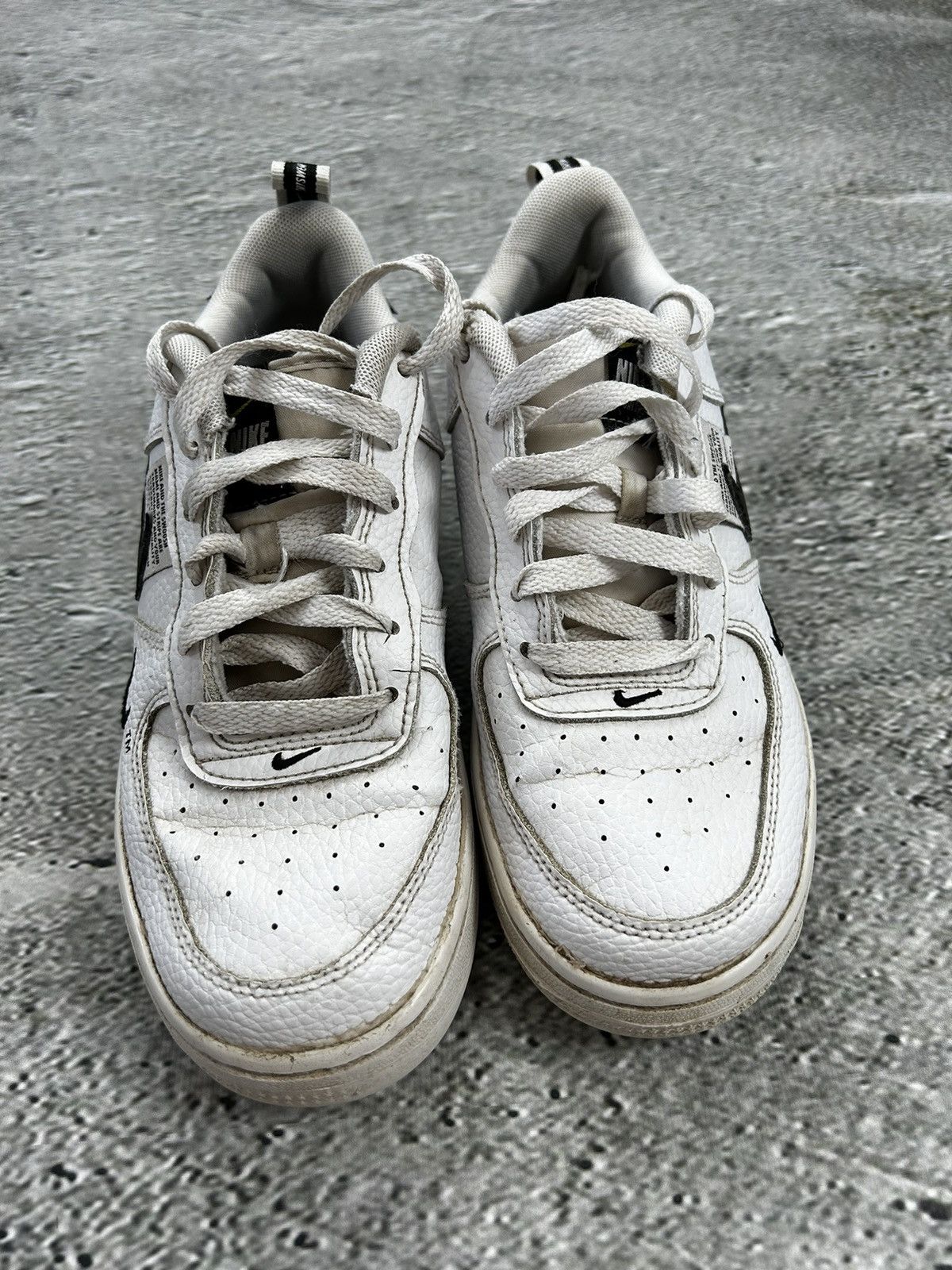 Nike Air Force 1 ‘07 LV8 Utility Low White Size US 6 / EU 39 - 3 Thumbnail