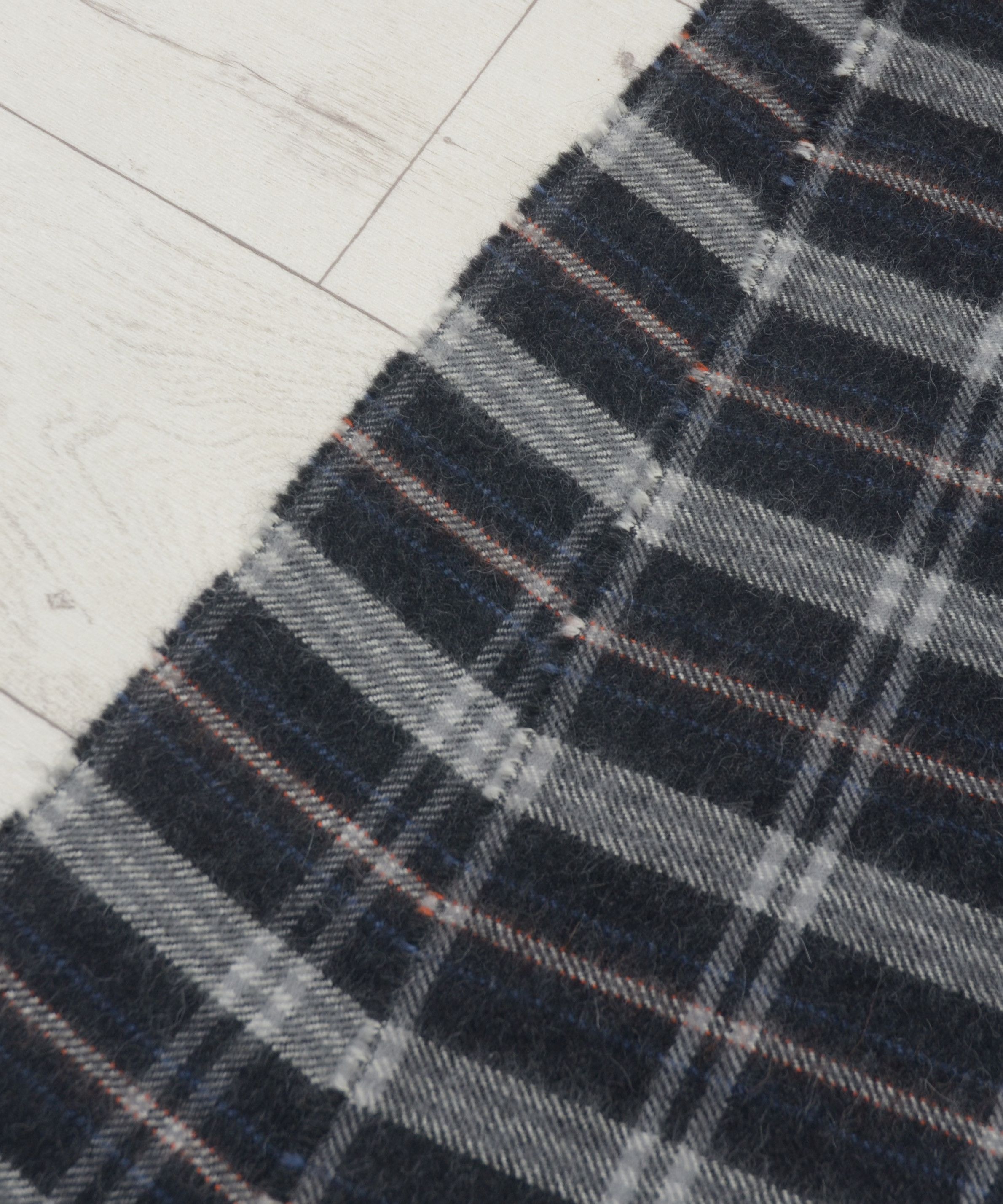 Hugo Boss Vintage Hugo Boss Scarf Muffler Wool Cashmere Size ONE SIZE - 4 Thumbnail
