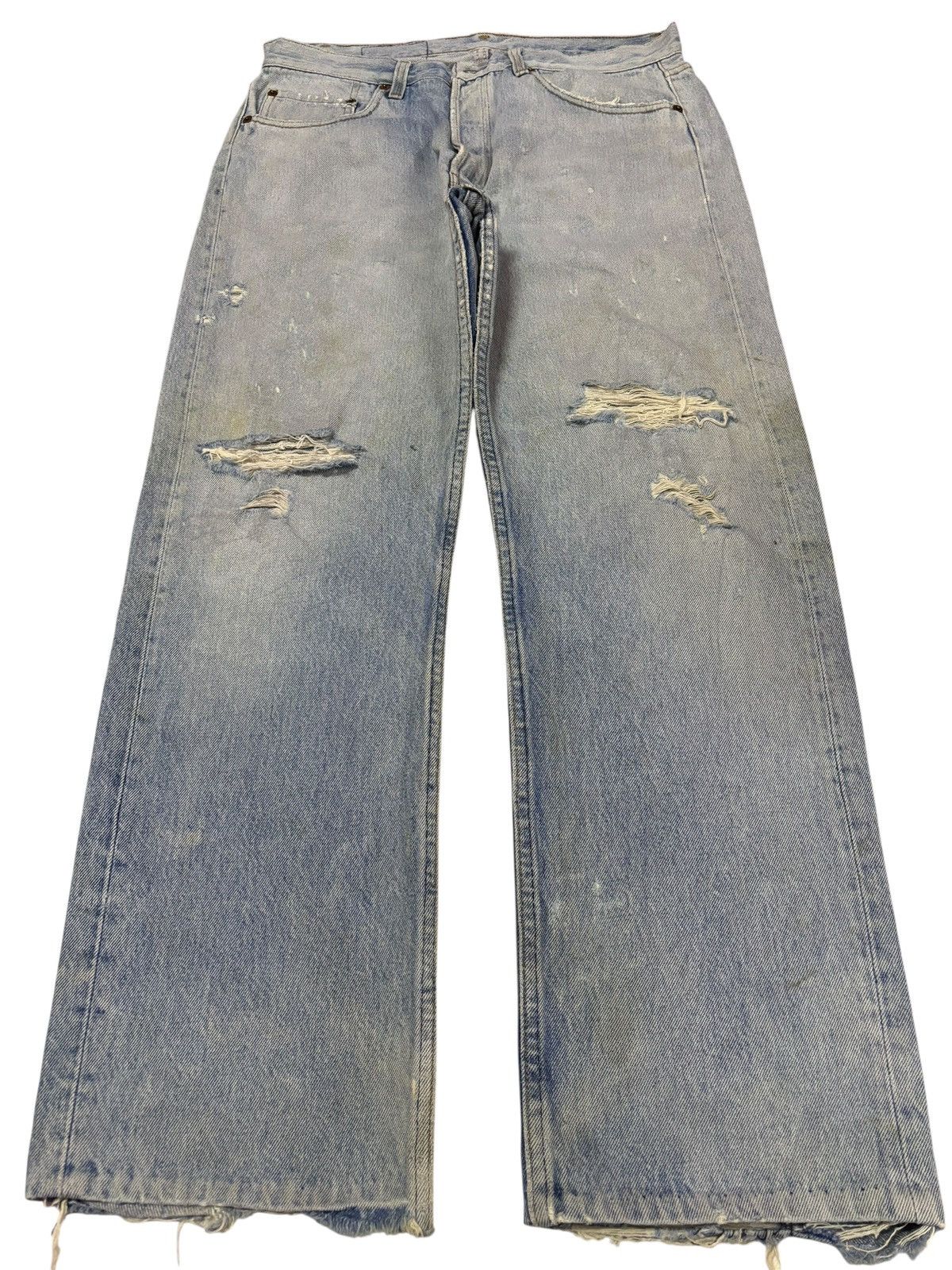 Vintage Levi’s 90’s 505 Distressed Jeans