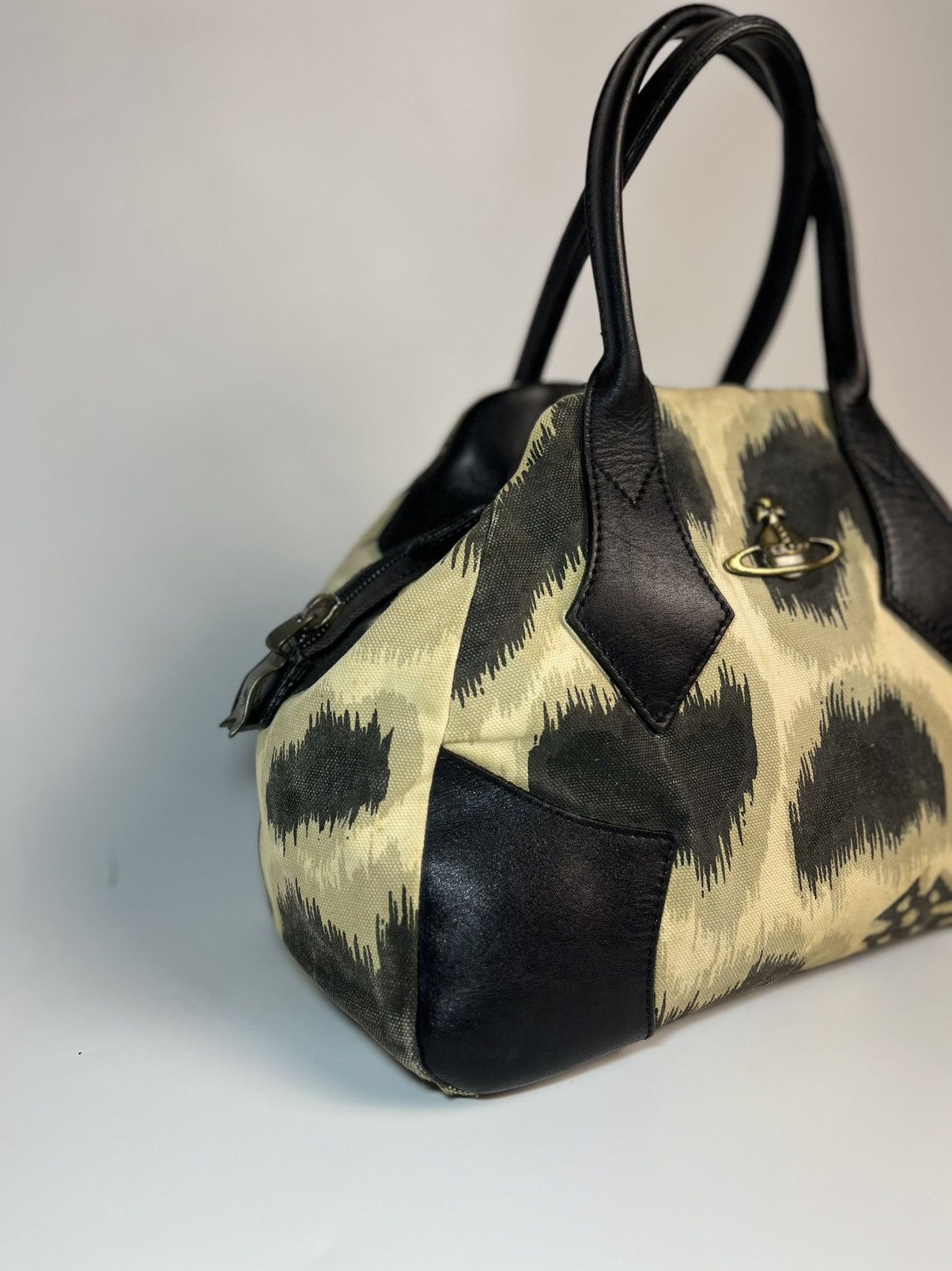 Vivienne Westwood Vivienne Westwood Safari in Black & White Medium Yasmin Bag Size ONE SIZE - 3 Thumbnail