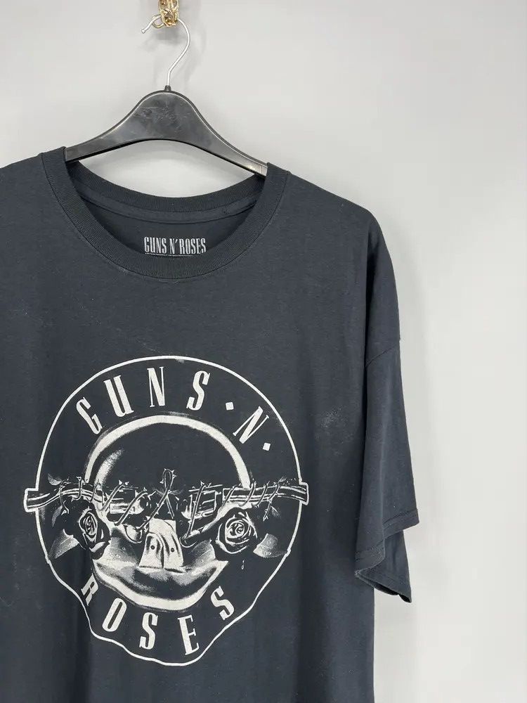 Band Tees Guns and Roses vintage rock band tee oversize Size US L / EU 52-54 / 3 - 5 Thumbnail