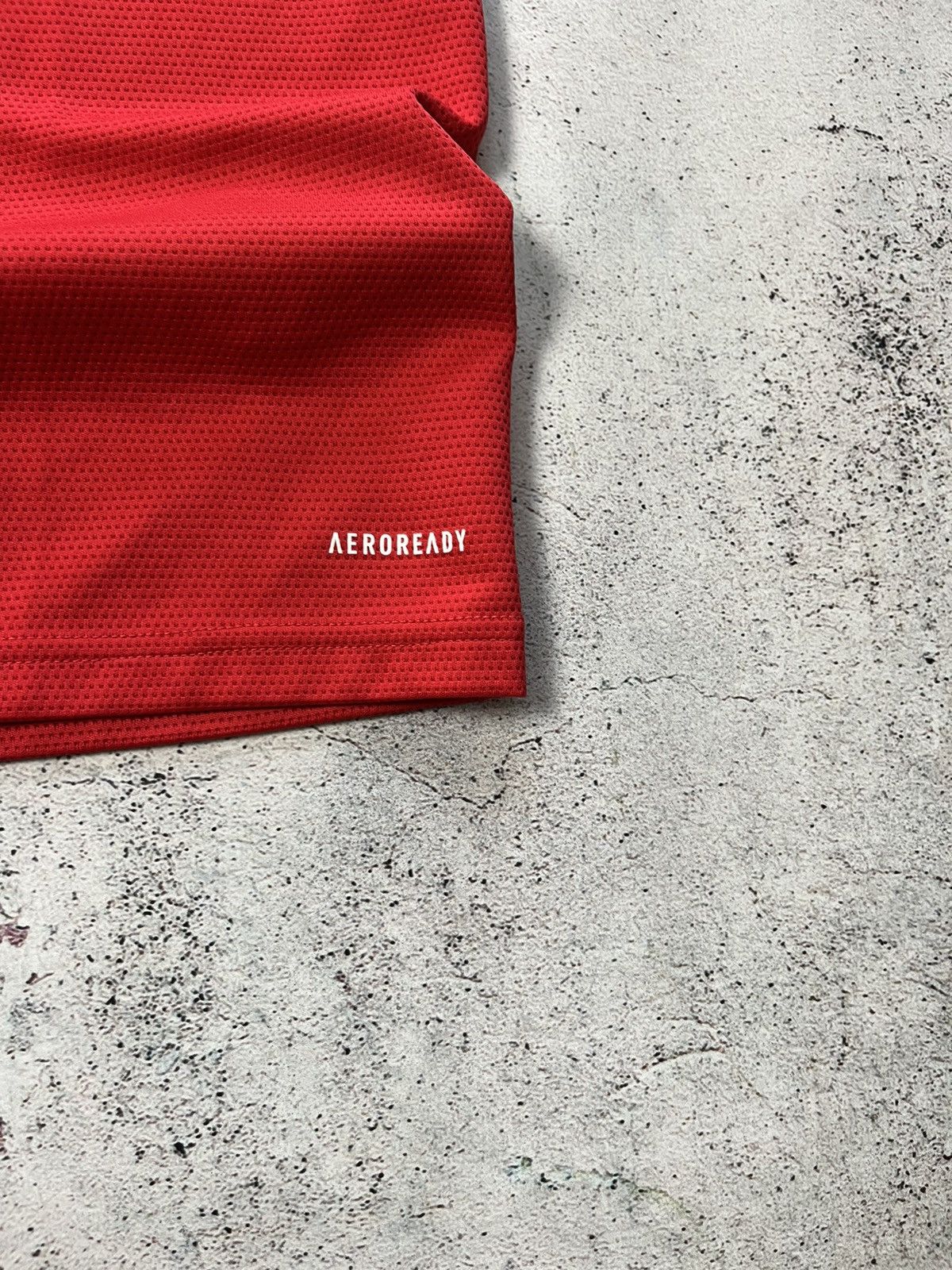 Adidas MANCHESTER UNITED 2021 2022 HOME SHIRT SOCCER JERSEY ADIDAS Size US S / EU 44-46 / 1 - 4 Thumbnail