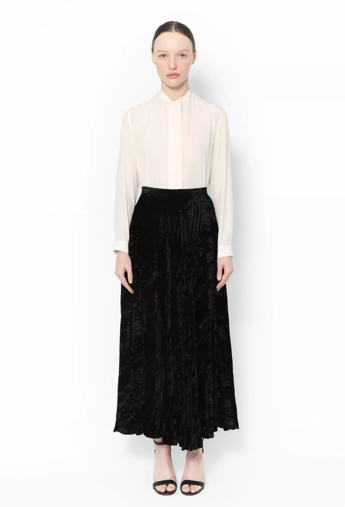Saint Laurent Paris o1s1wg111024 Pleated Midi Skirt in Crushed Velvet in Black Size 27" / US 4 / IT 40 - 3 Thumbnail