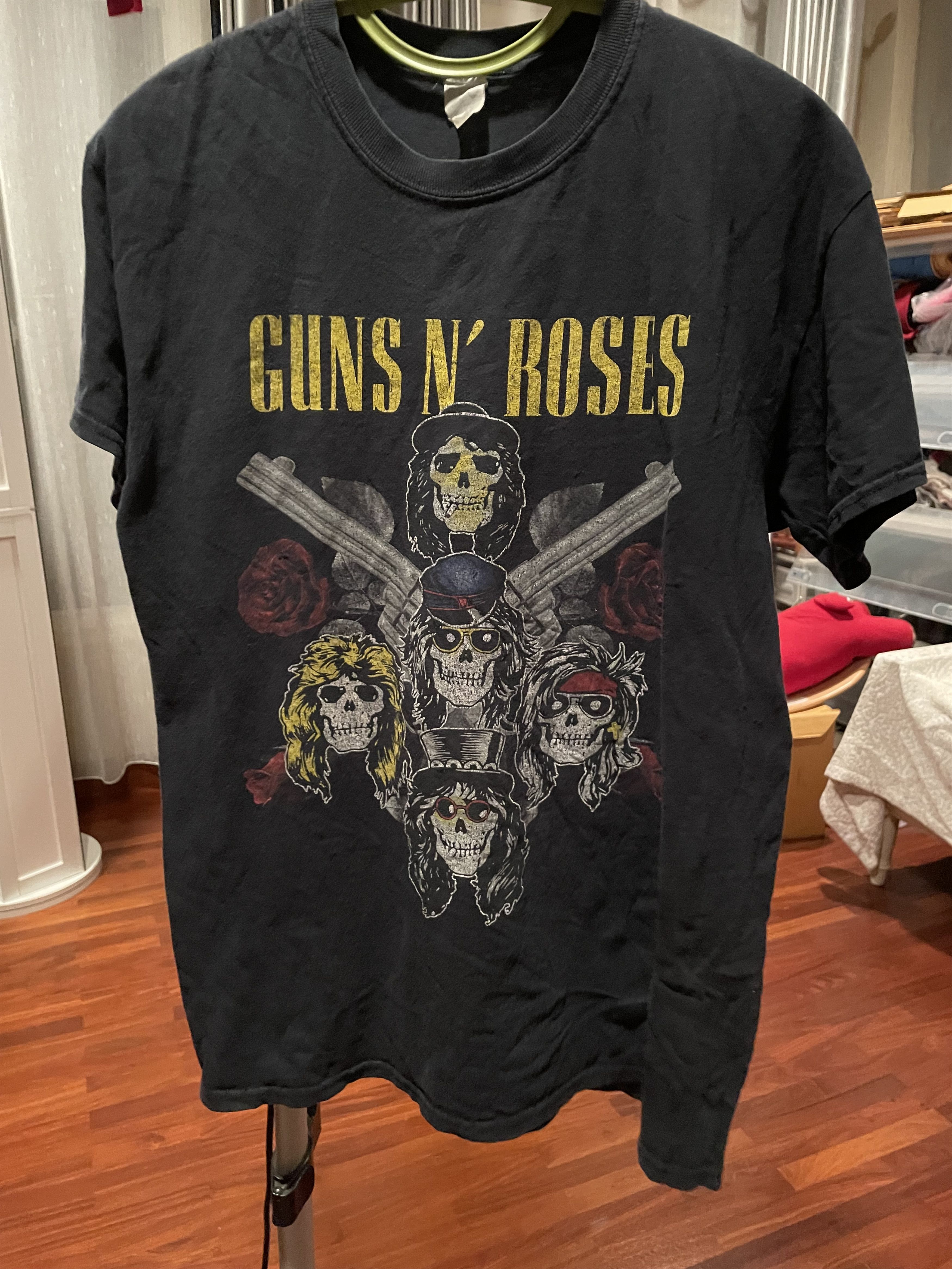 Vintage GUN N ROSES NOT IN THIS LIFETIME Size US M / EU 48-50 / 2 - 1 Thumbnail