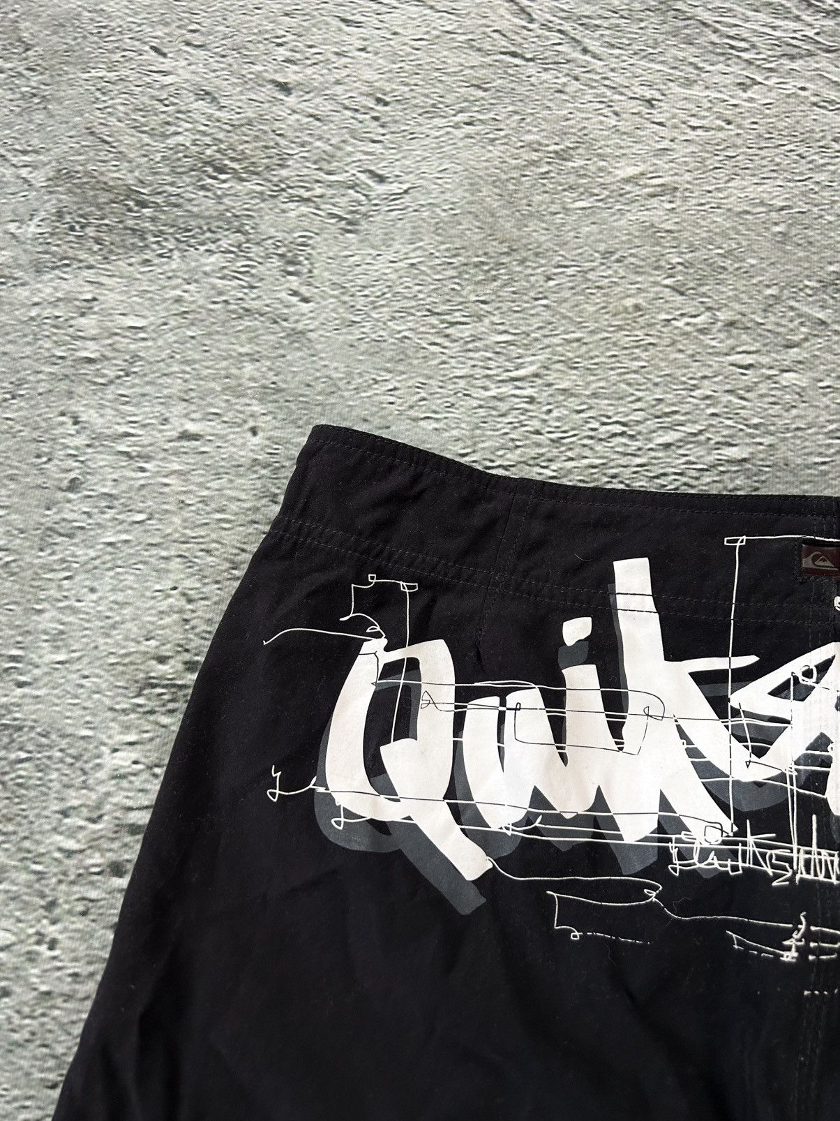 Quiksilver Quiksilver shorts black Y2K vintage fullprint graffiti surf Size US 34 / EU 50 - 2 Thumbnail