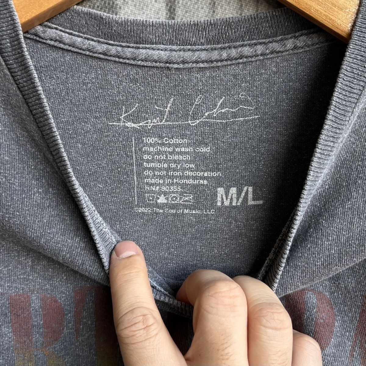 Nirvana Official Kurt Cobain Graphic Tee (DDP / No Import Fees) Size US M / EU 48-50 / 2 - 5 Thumbnail