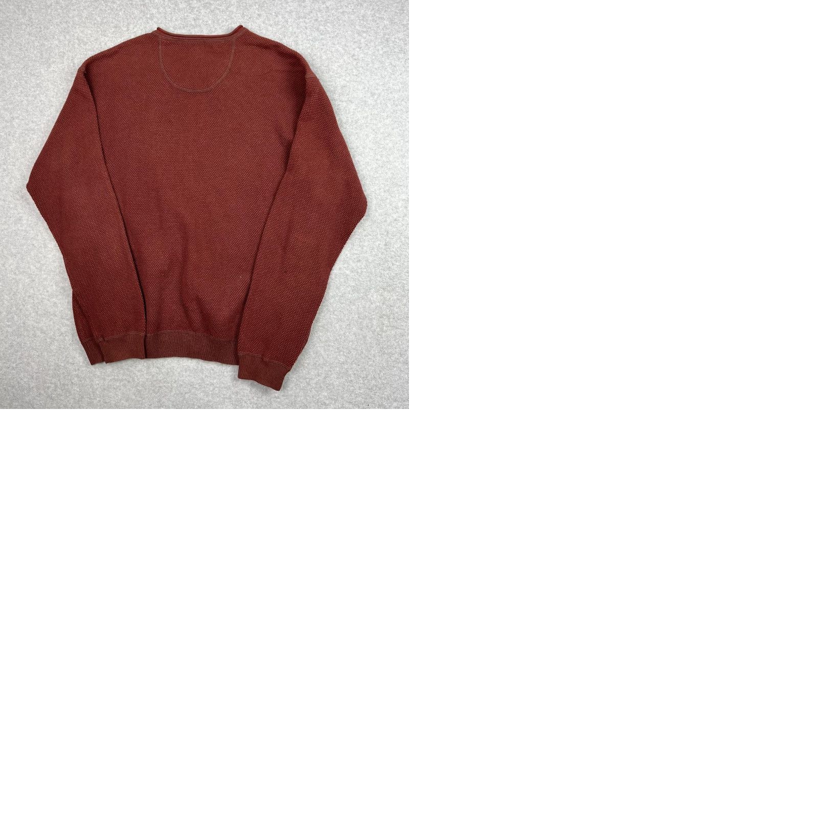 Tommy Bahama Tommy Bahama Sweater Mens Large Rust Red Textured Knit Pullover V-Neck Wool? (Note: "Wool" not in original) Size US L / EU 52-54 / 3 - 10 Thumbnail