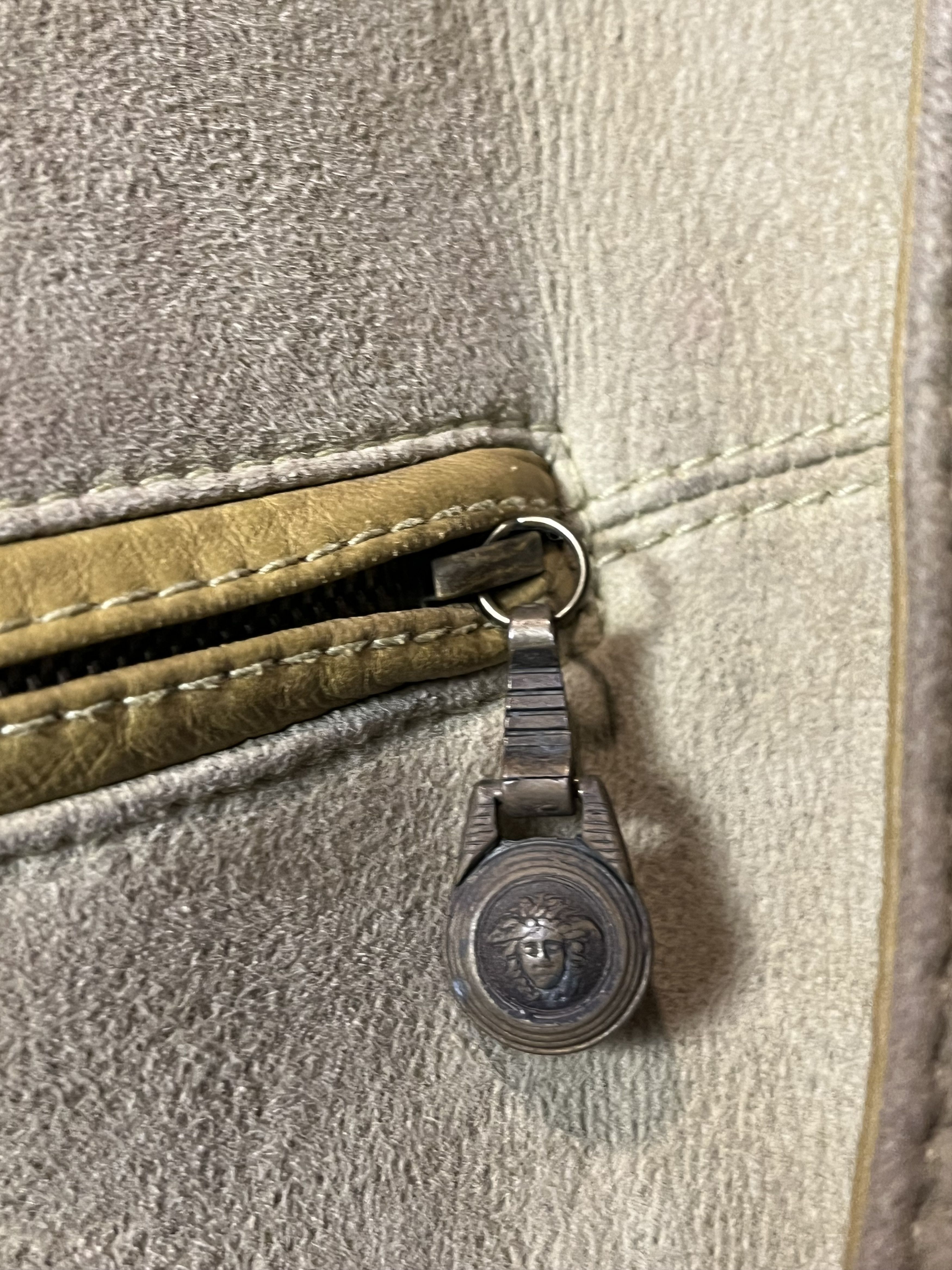 Versace × Vintage Runway 80s Gianni Versace Shearling Jacket Vintage Size XL / US 12-14 / IT 48-50 - 6 Thumbnail