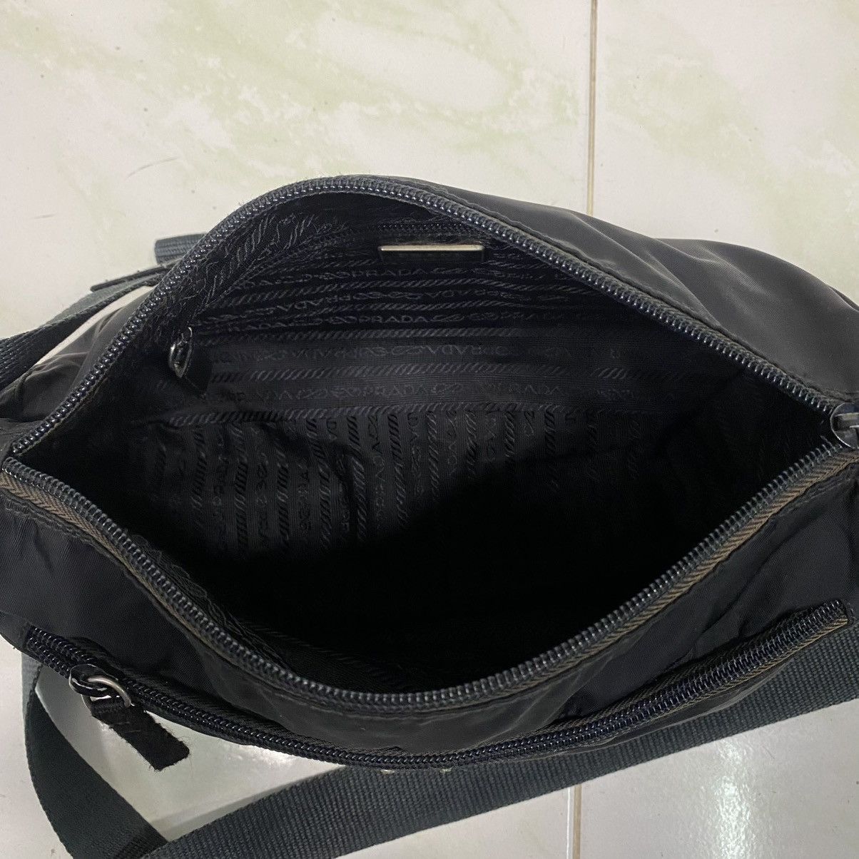 Prada 🔥VINTAGE SLING BAG PRADA MILANO Size ONE SIZE - 11 Thumbnail