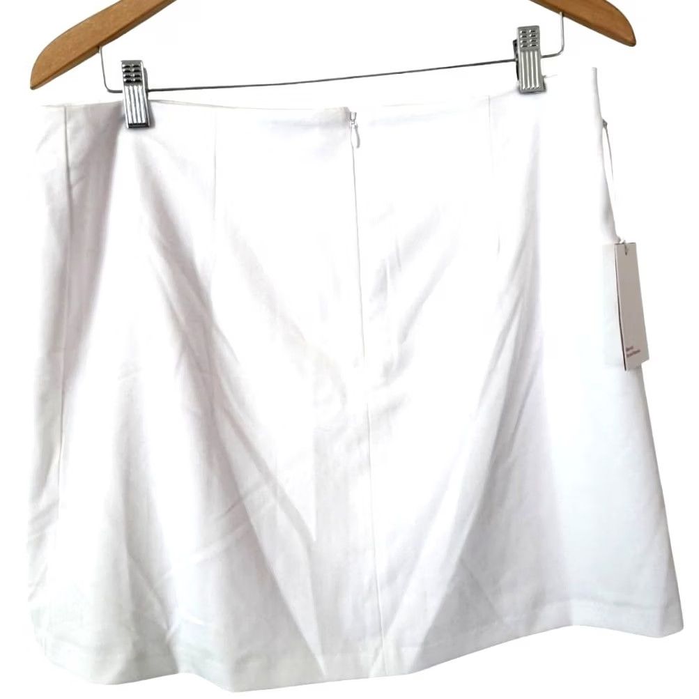 Aritzia NWT Aritzia SundayBest Tatiana White Mini Skirt W/Side Slit Zipper Closure-14 Women Skirt Short White 14 Womens Size 36" / US 14 / IT 50 - 3 Thumbnail