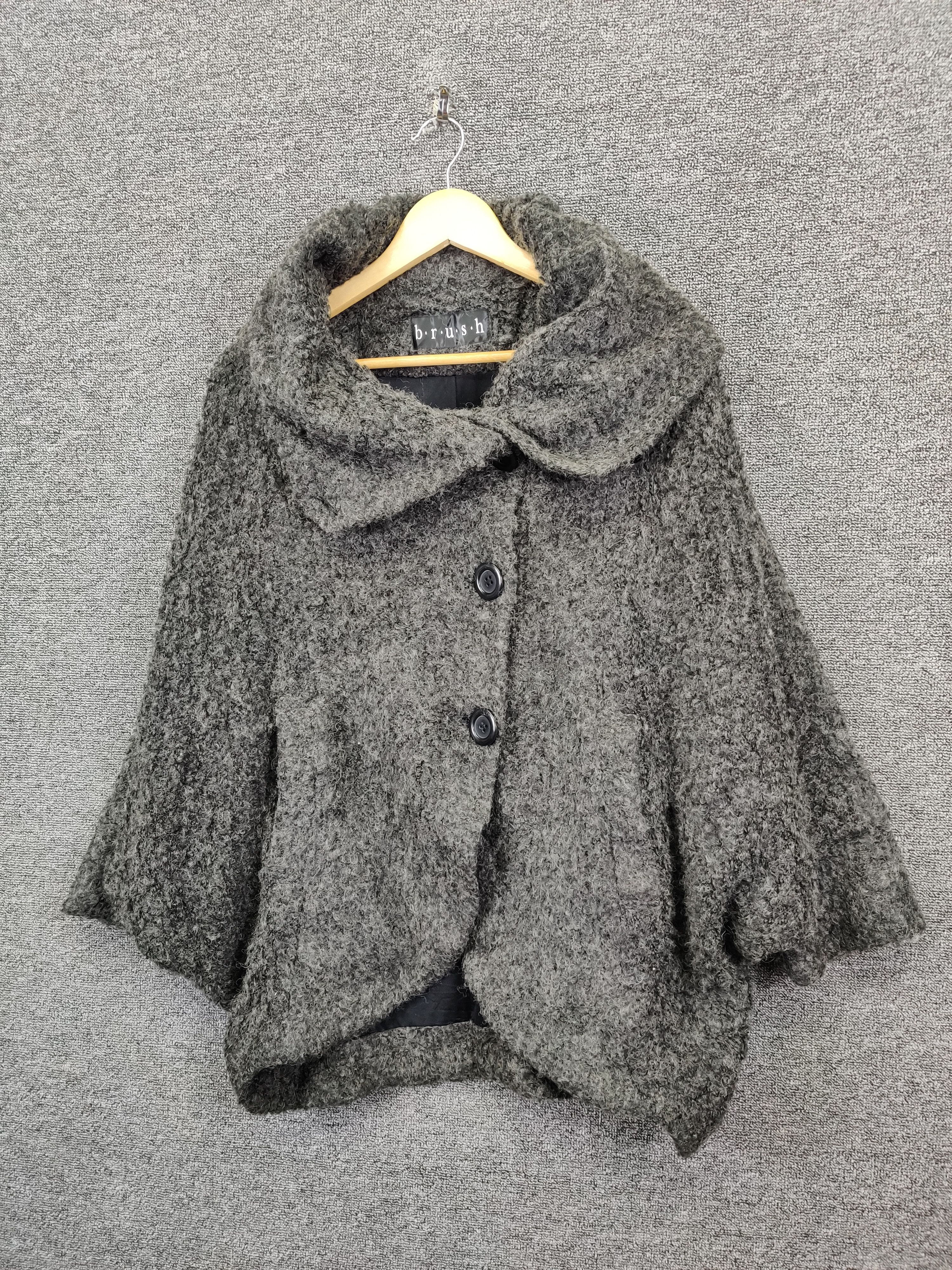 Cloak B.R.U.S.H Wool Mohair Poncho Cloak & Cape Button Up Size US XL / EU 56 / 4 - 2 Thumbnail