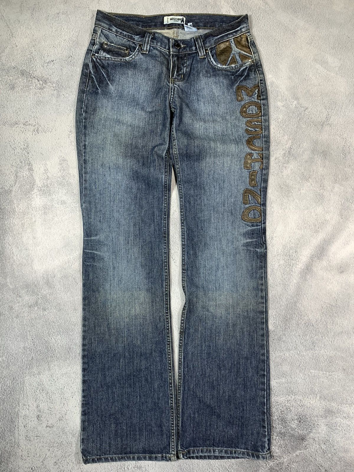 Japanese Brand × Moschino × Vintage Vintage Y2K Moschino Low rise faded denim jeans streetwear Size 28" / US 6 / IT 42 - 1 Thumbnail