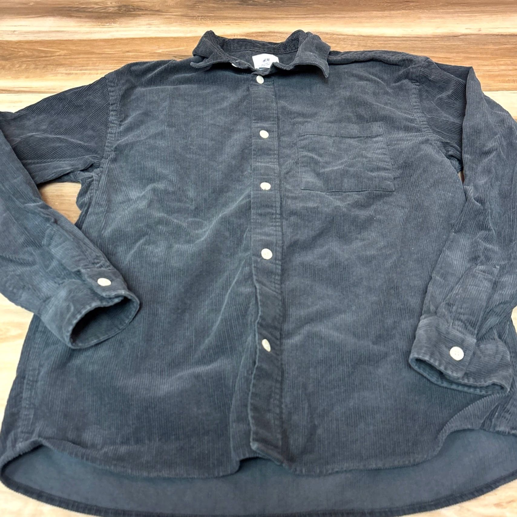 H&M H&M Corduroy Shirt Mens Small Relaxed Fit Gray Button Up Size US S / EU 44-46 / 1 - 4 Thumbnail