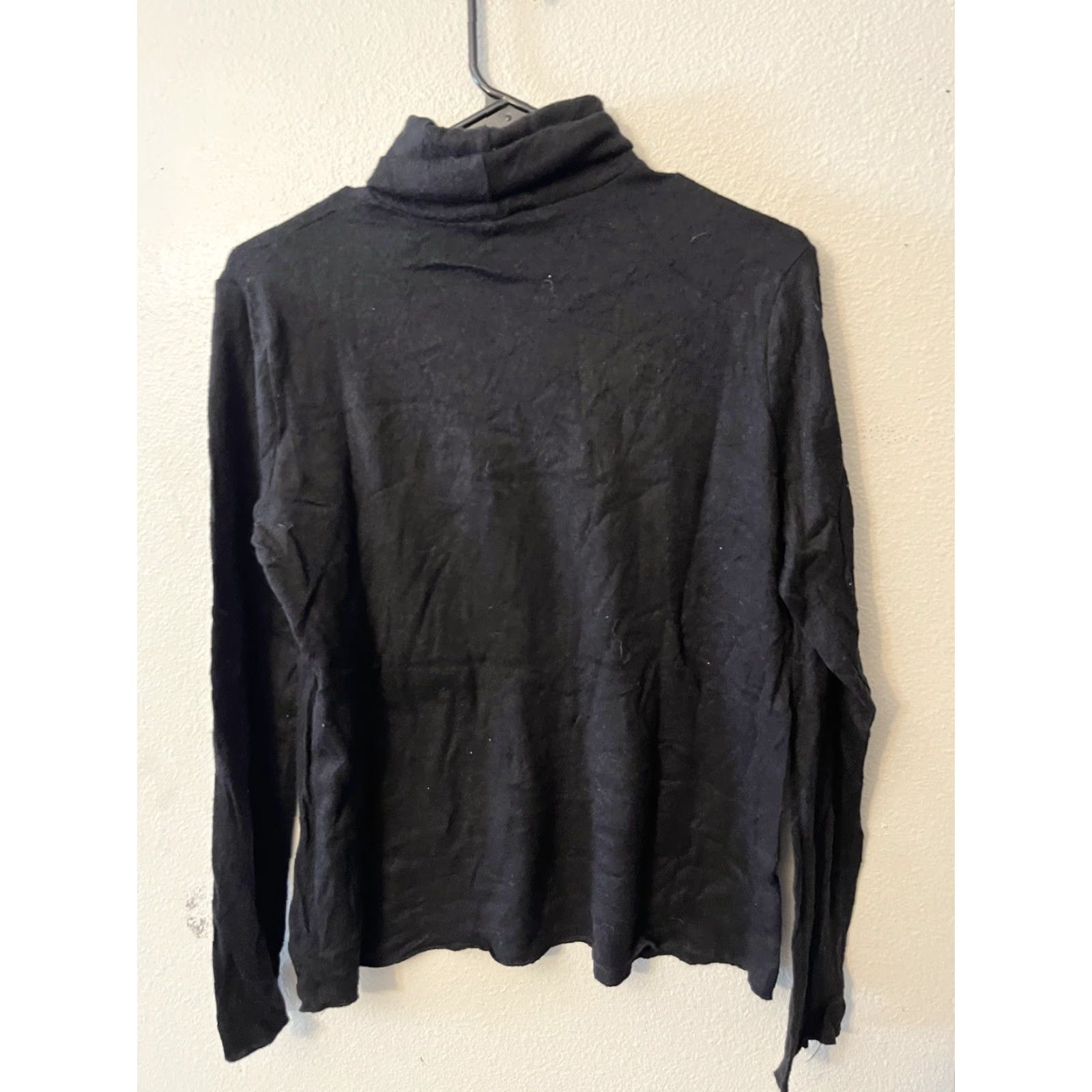 Zara VINTAGE? Wait—actually not vintage. Zara Shirt Women L Black Turtleneck Knit Pearl Accent Pullover Long Sleeve Regular Fit Size L / US 10 / IT 46 - 3 Thumbnail