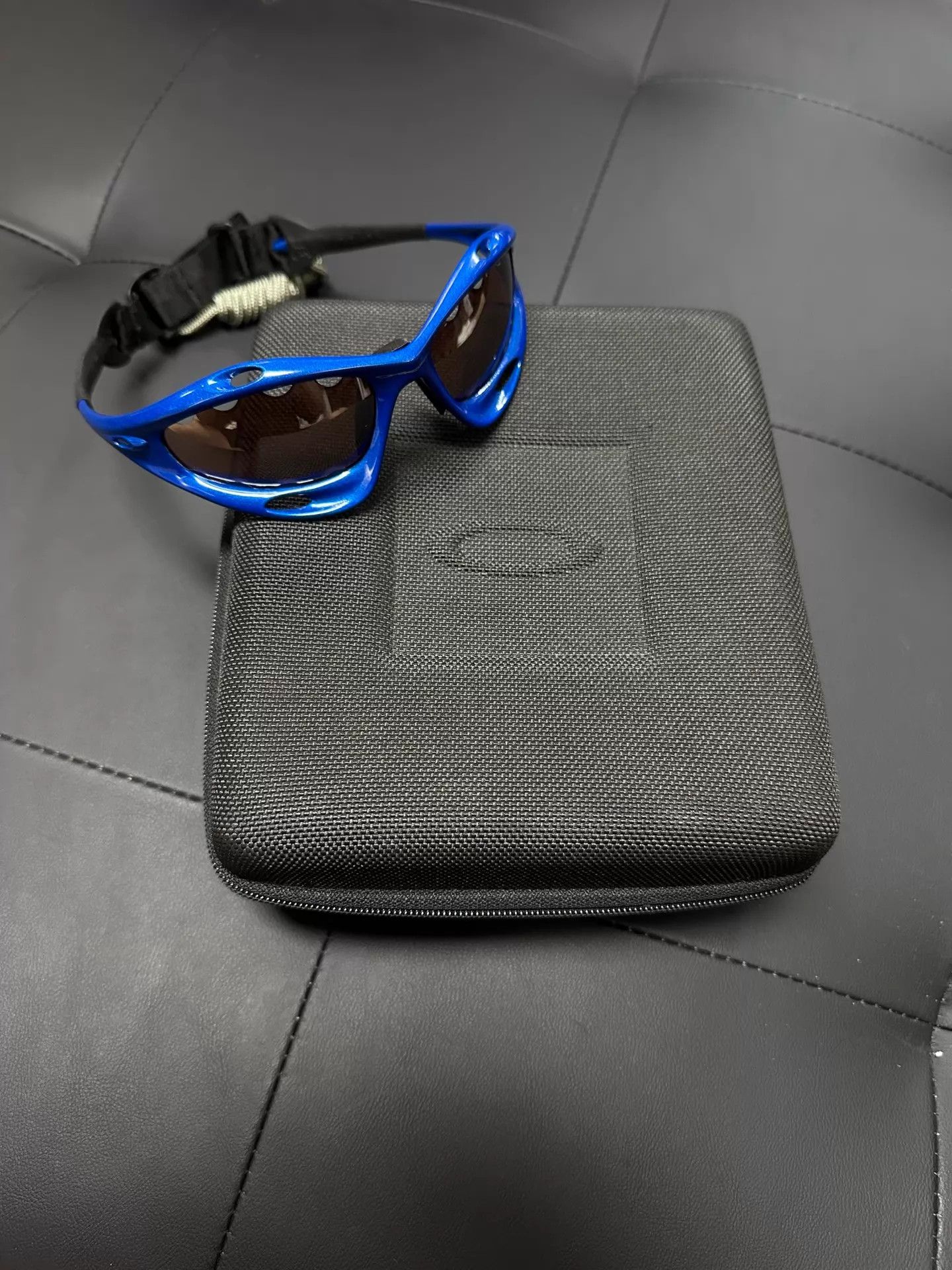 Oakley Oakley 90s Sunglasses Vintage Size ONE SIZE - 1 Thumbnail