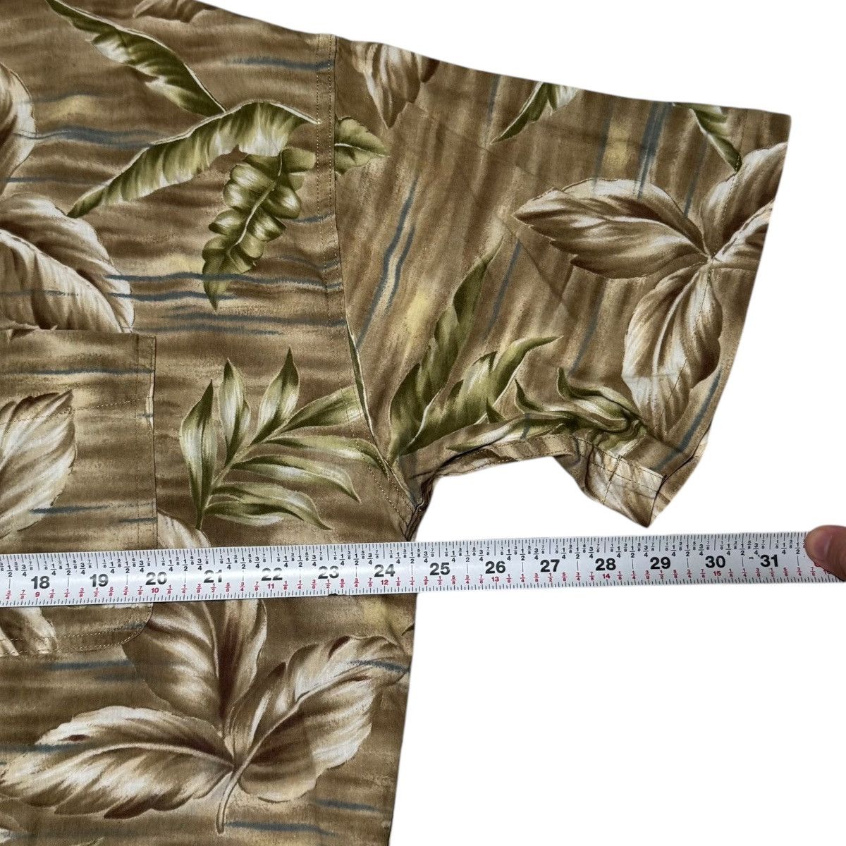 Chaps Ralph Lauren Chaps Ralph Lauren Floral Art Casual Shirt Men’s L (Fits XL) Size US XL / EU 56 / 4 - 5 Thumbnail