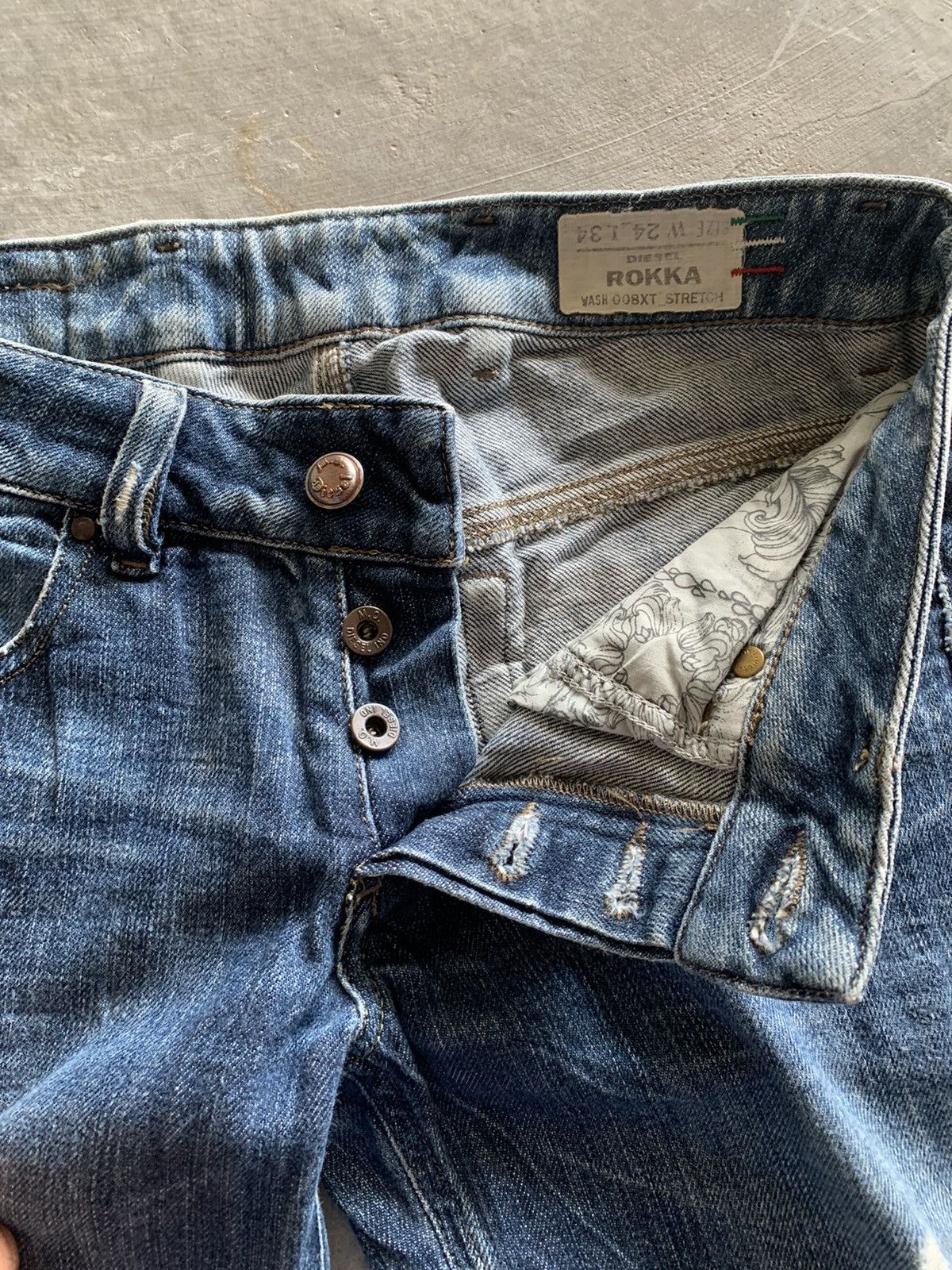 Designer × Diesel vintage diesel jeans season faded washed studded backpocket Size US 29 - 5 Thumbnail