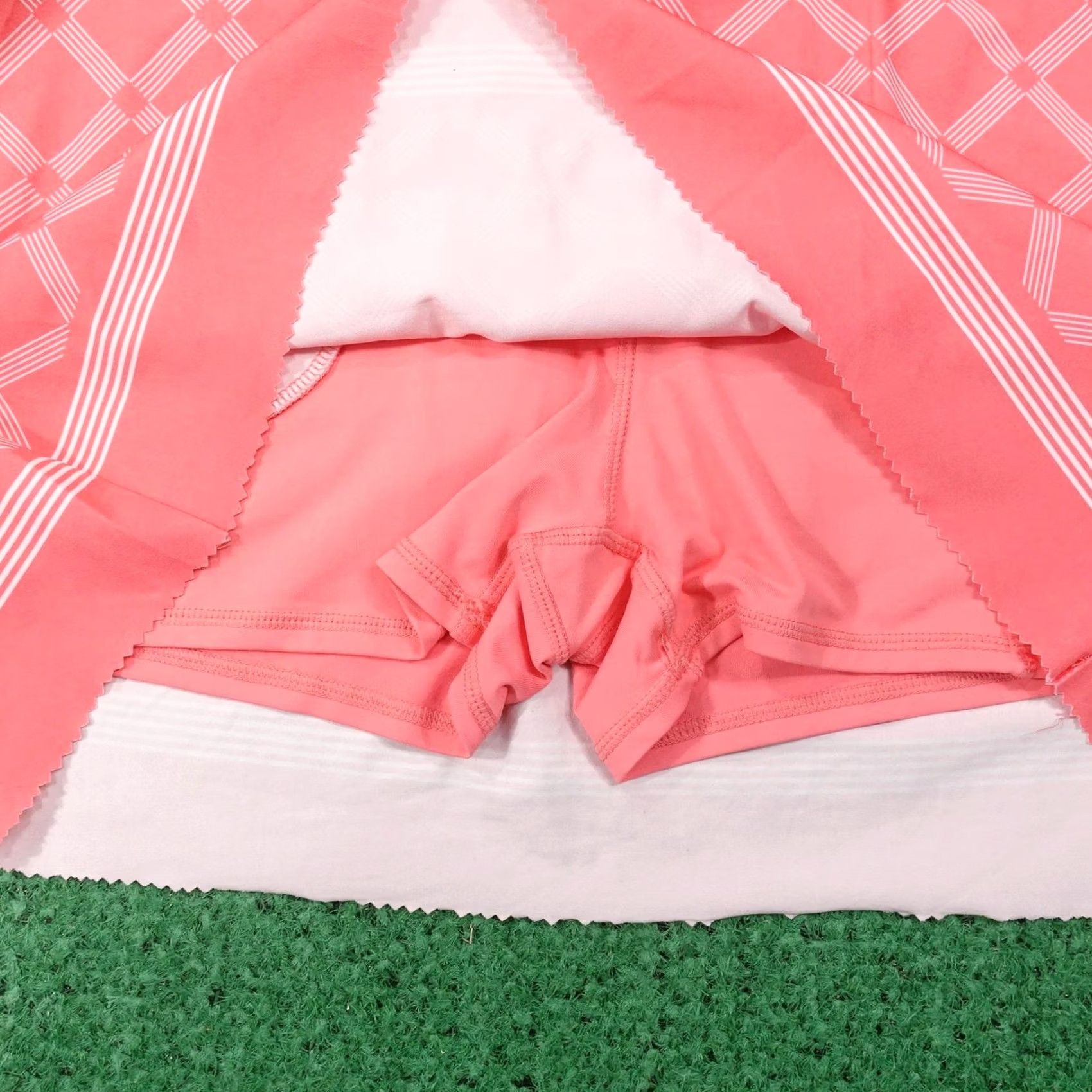 Kyodan Kyodan Golf Womens M Pink Argyle Skort - Regular Shorts Polyester Microfiber Skirt Size 32" / US 10 / IT 46 - 2 Thumbnail