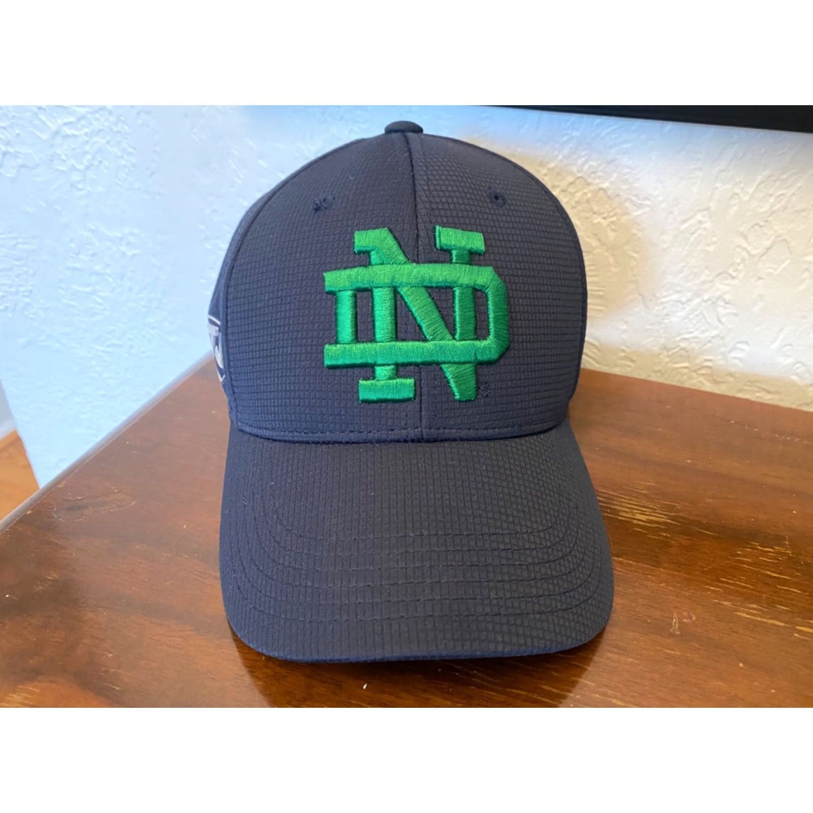 Top Of The World NOTRE DAME Fighting Irish MEN'S Blue MEMORY FIT HAT Fitted M/L Baseball Cap REMEMBERED Top Of The World Mens Blue Memory Fit Hat Size ONE SIZE - 3 Thumbnail