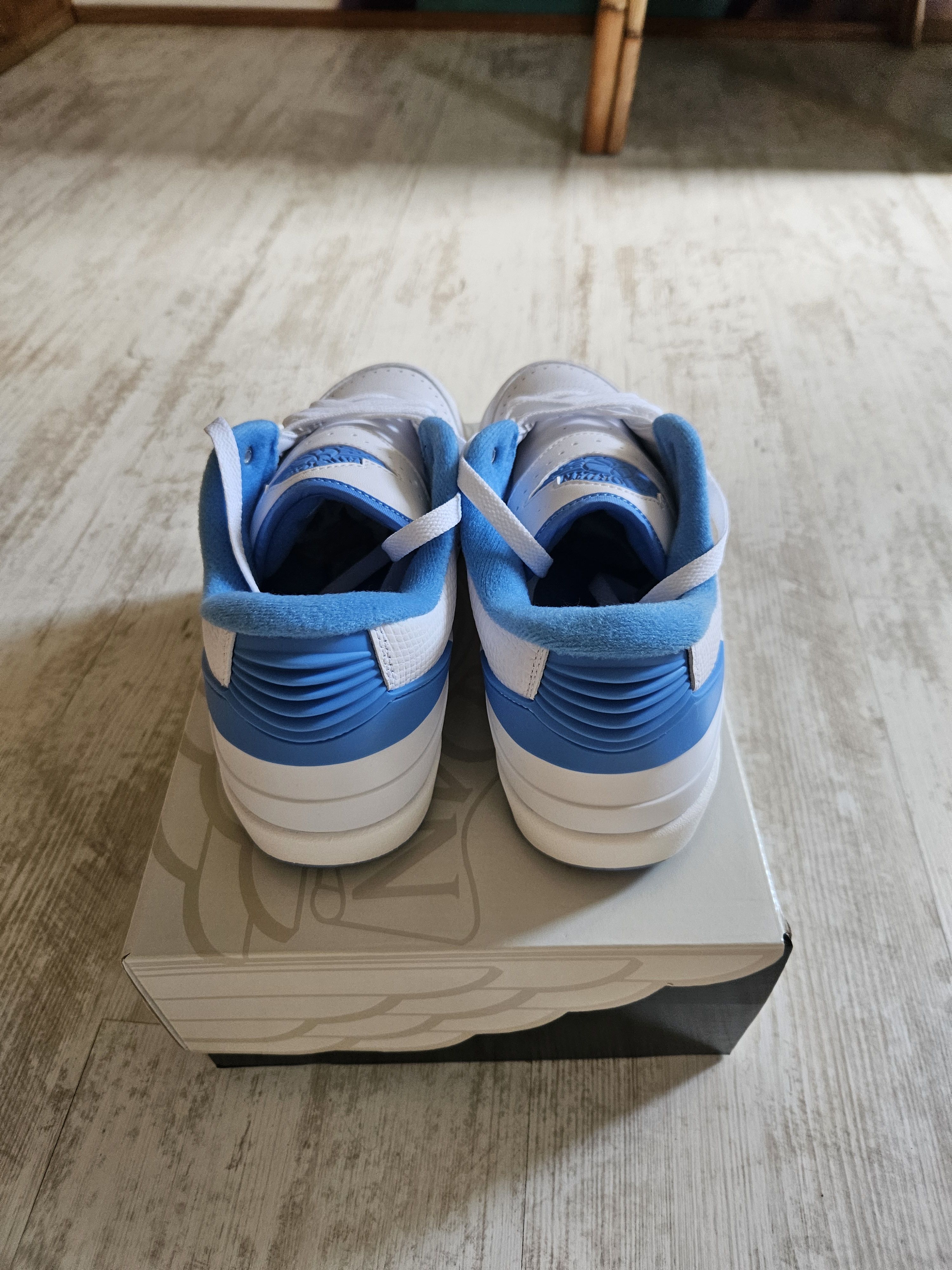 Jordan Brand Jordan 2 Low UNC Size US 8.5 / EU 41-42 - 2 Thumbnail