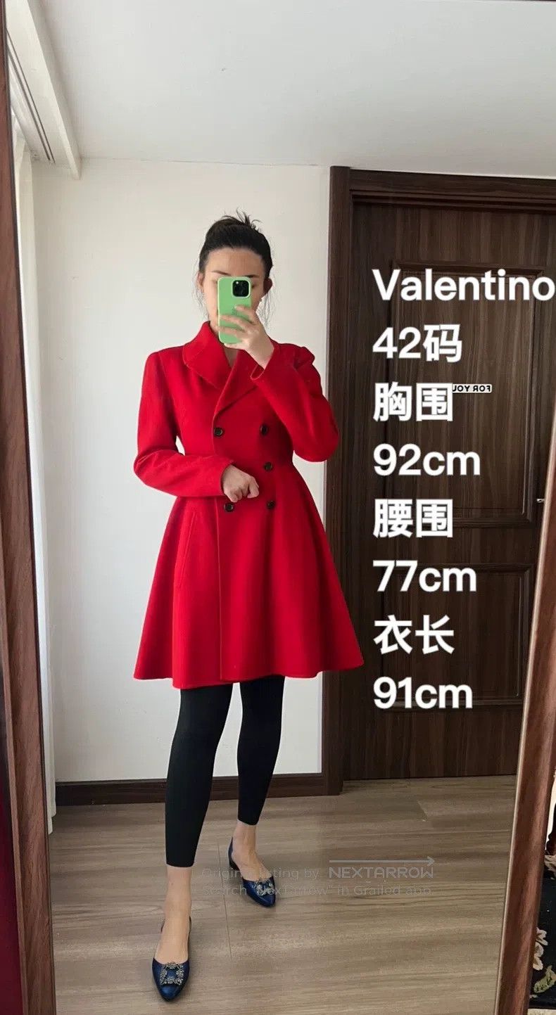 Valentino Valentino coat Size M / US 6-8 / IT 42-44 - 1 Thumbnail