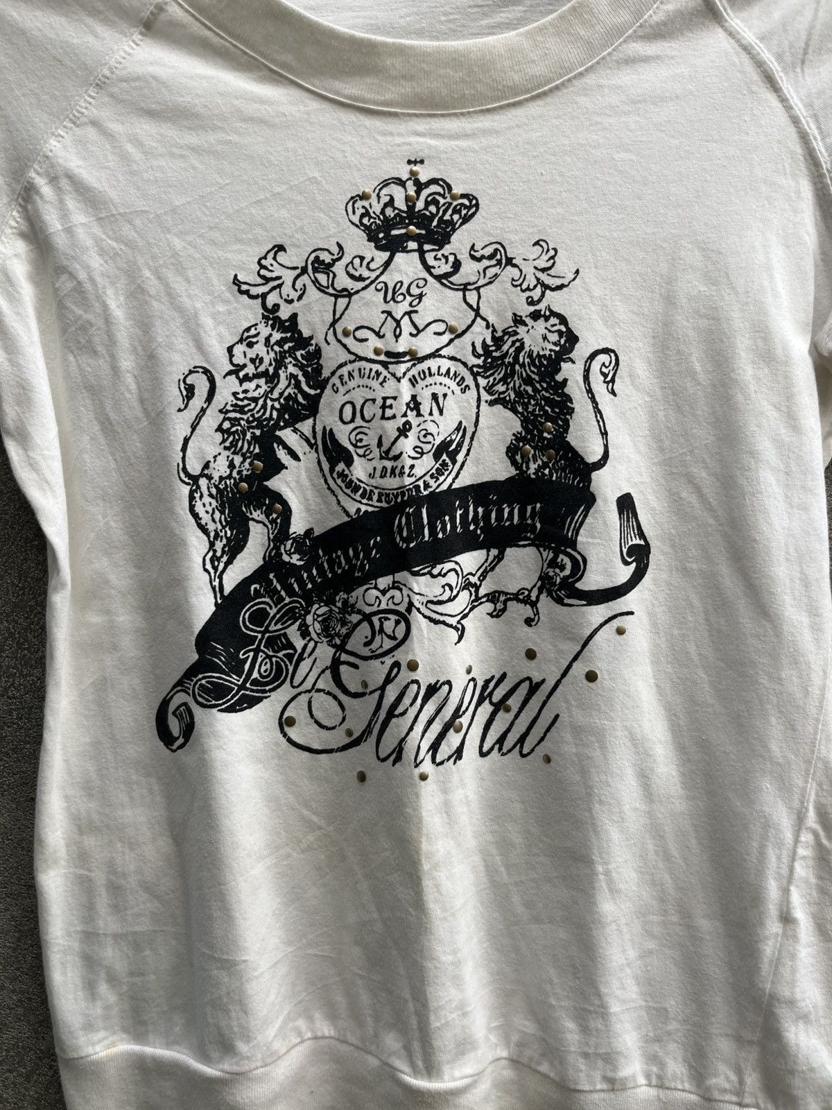 If Six Was Nine U.G.I.Z White Crest Graphic Tee – Gothic Royal Punk Japan Size US XS / EU 42 / 0 - 5 Thumbnail