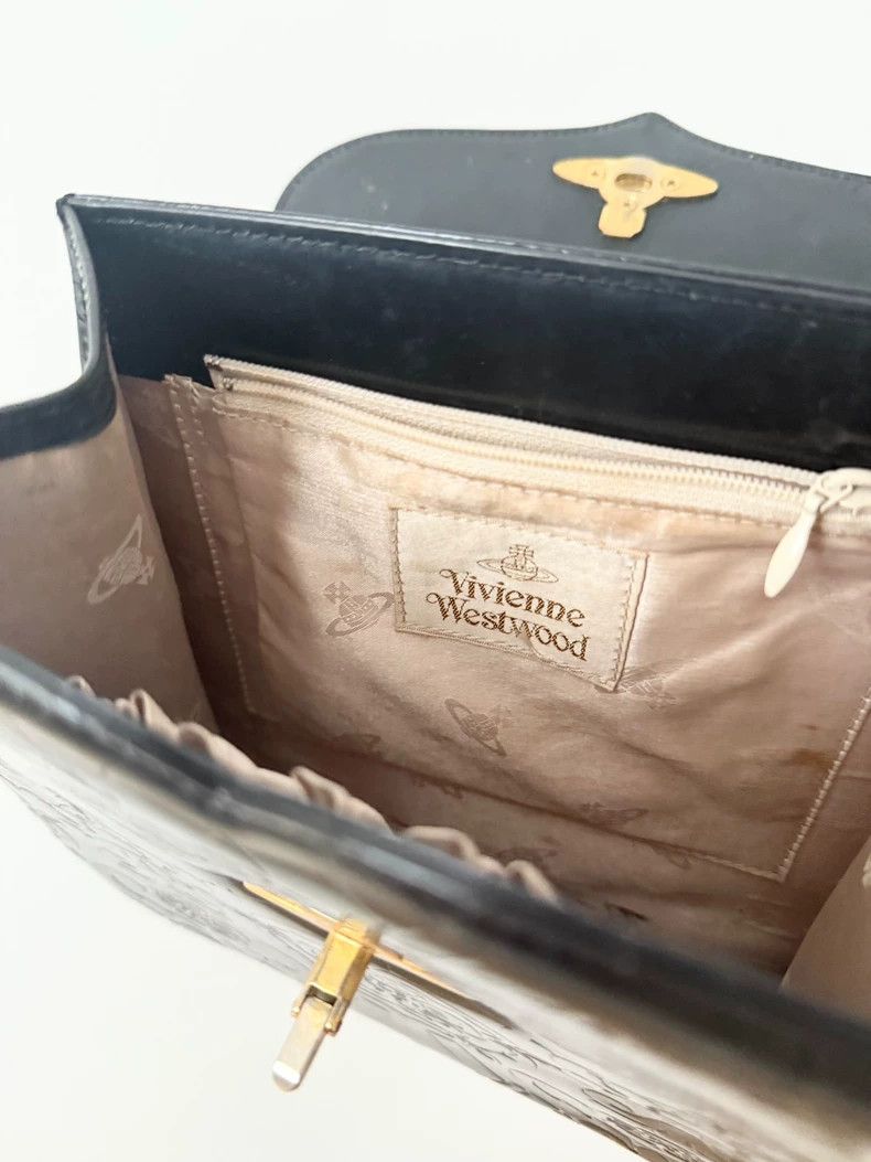 Vivienne Westwood Vivienne Westwood Retro carved relief craft court style bl Size ONE SIZE - 8 Thumbnail