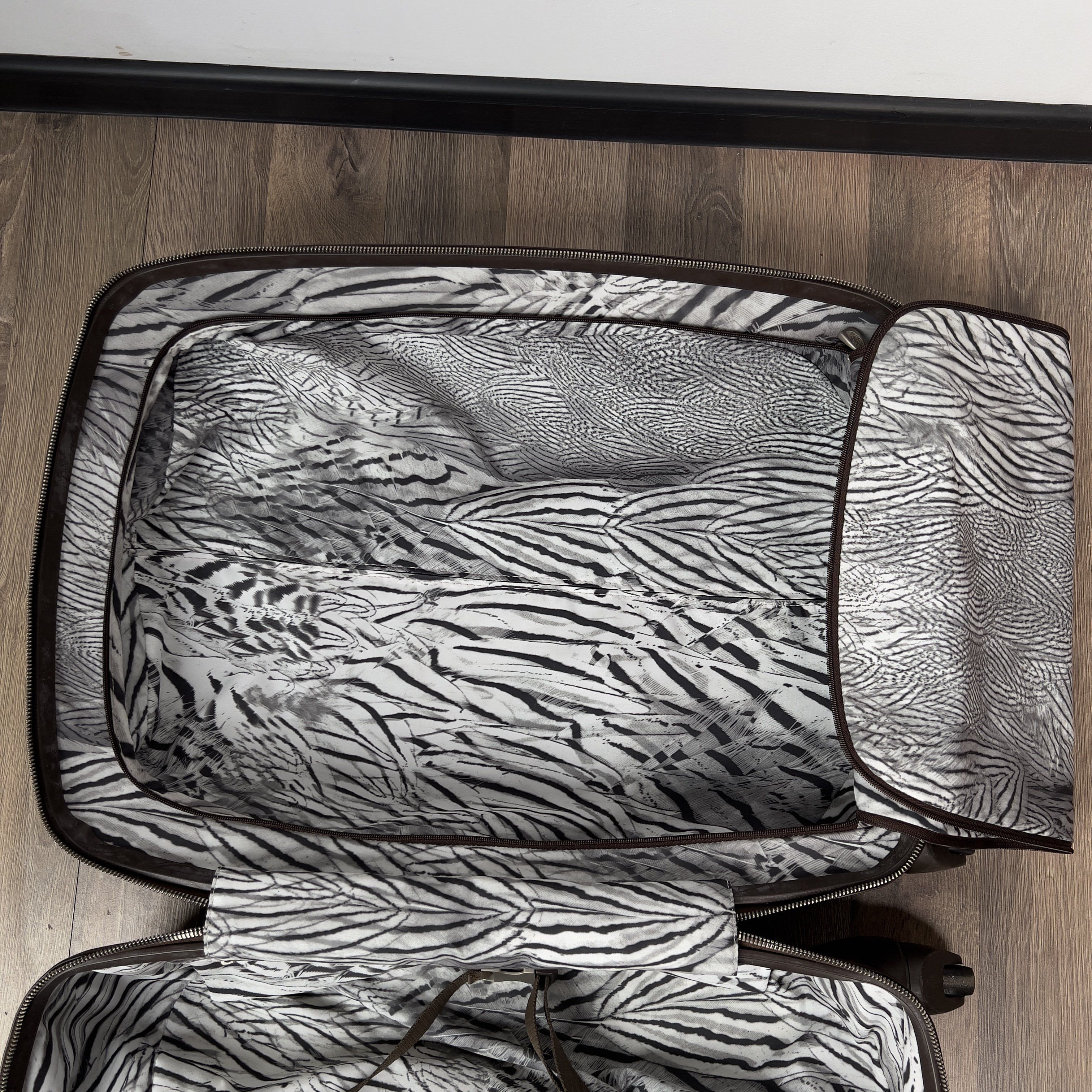 Samsonite RARE Alexander McQueen Spinner 65 Trolley Suitcase Crocodile Size ONE SIZE - 15 Thumbnail