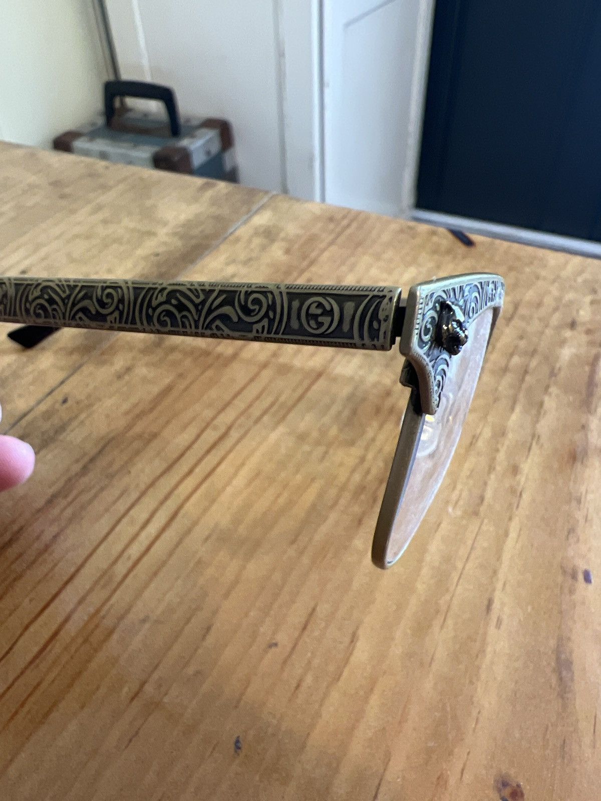Gucci Gucci gold tiger glasses Size ONE SIZE - 5 Thumbnail