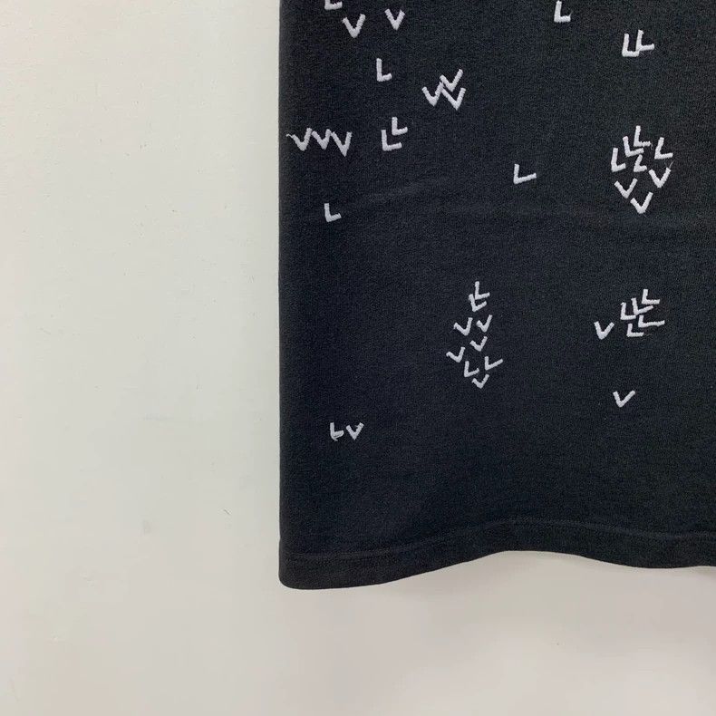Louis Vuitton Louis Vuitton 22 black logo monogrammed embroidered cotton Size US L / EU 52-54 / 3 - 4 Thumbnail